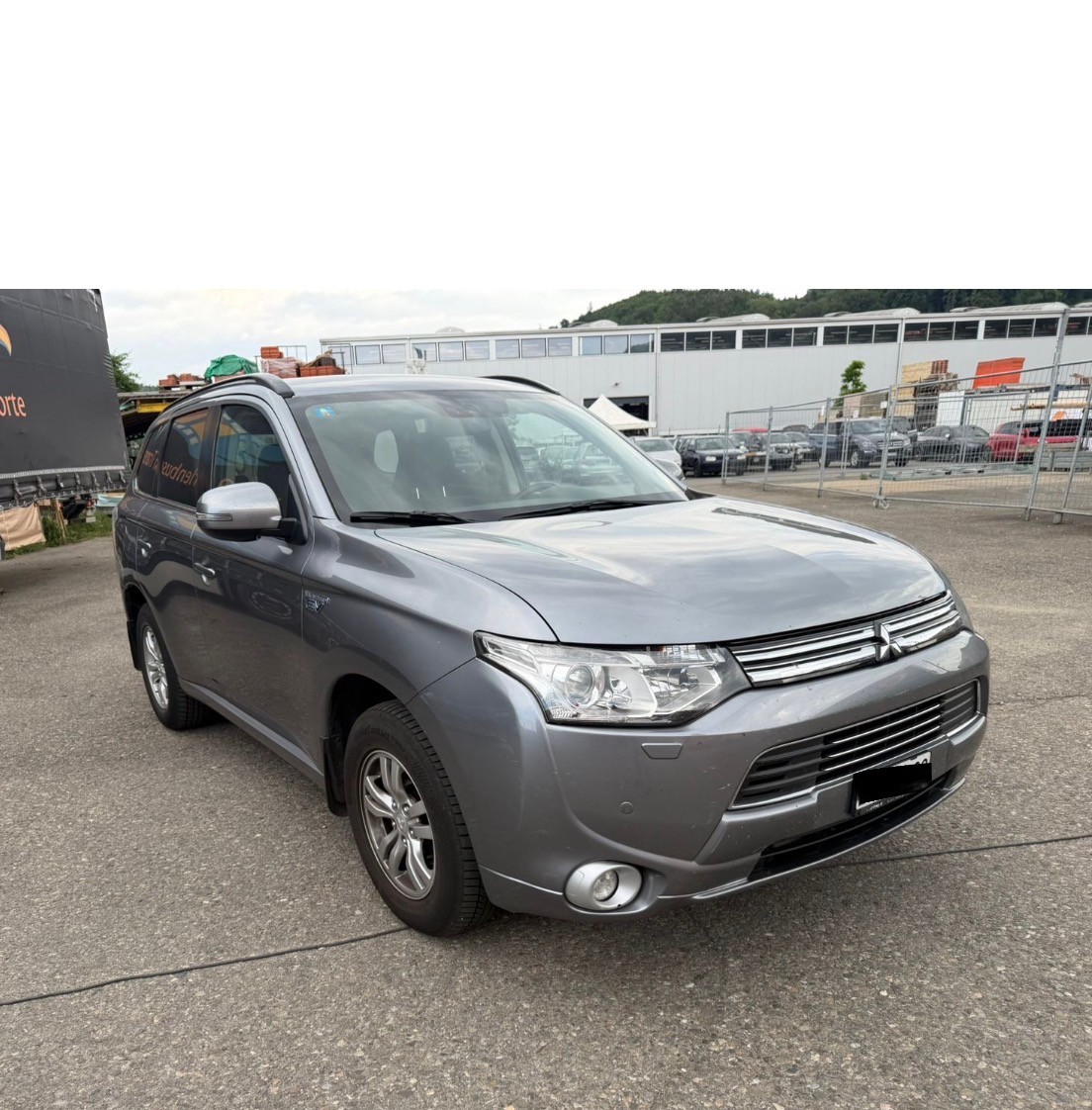 MITSUBISHI Outlander 2.0 PHEV Navigator eAssist