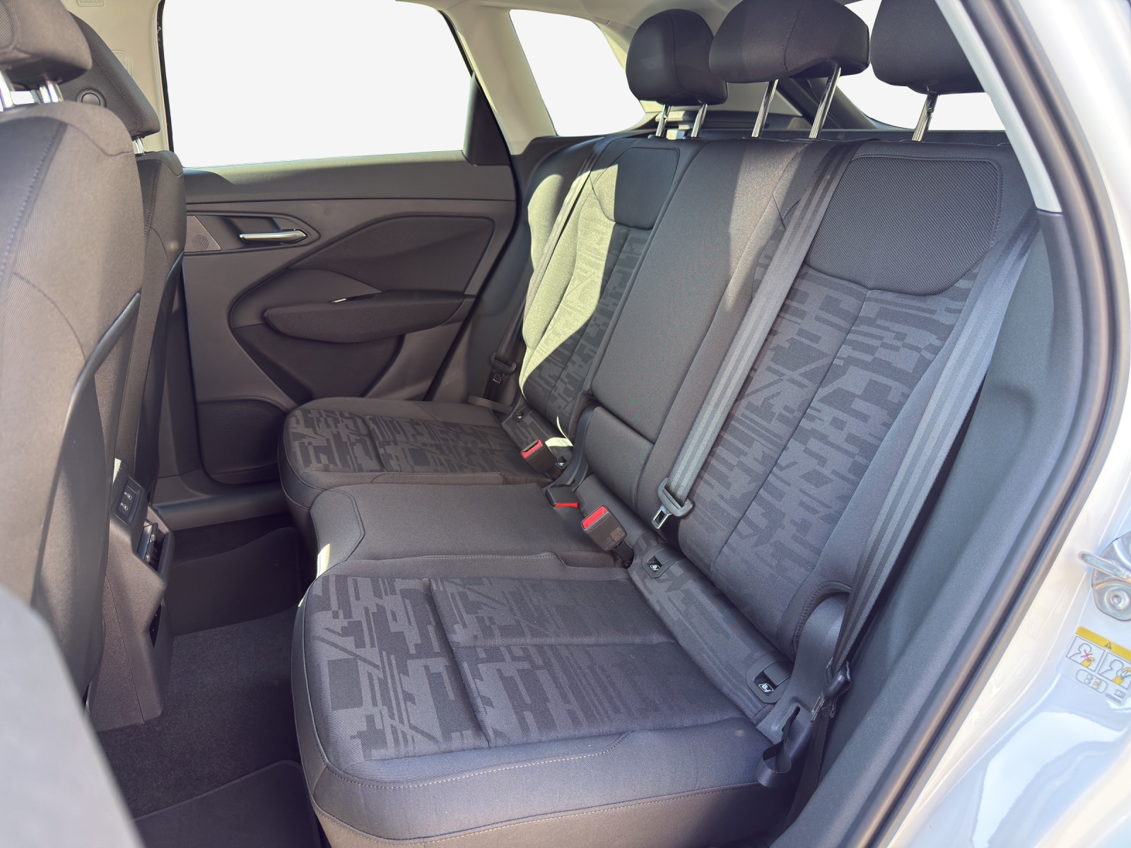 AUDI Q3 SUV 110 kW TFSI S tronic-image-11