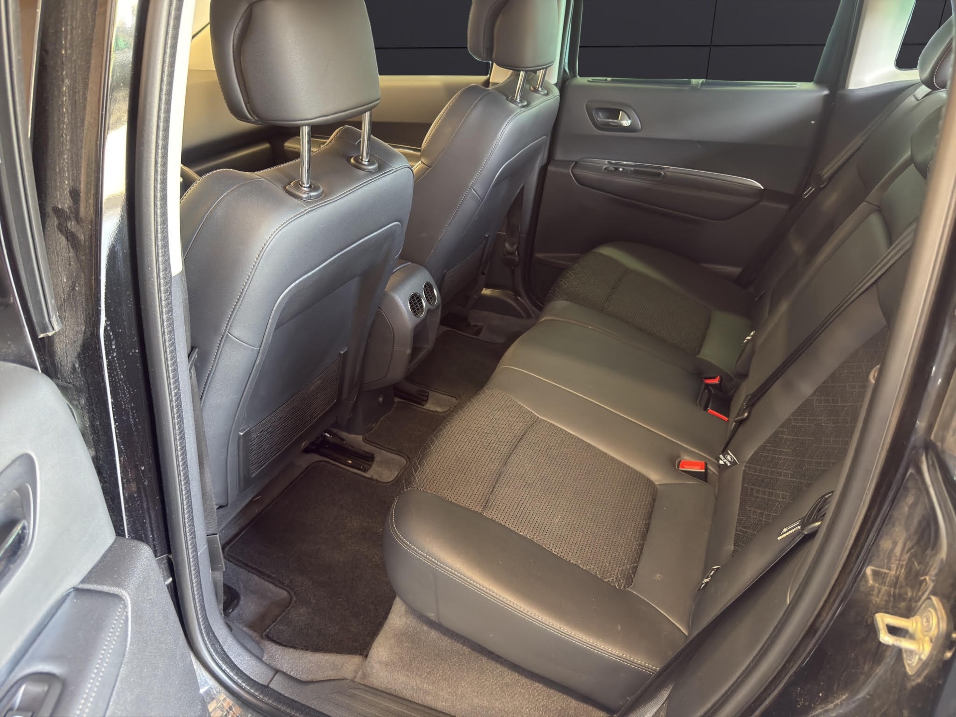 PEUGEOT 3008 1.6 1THP Allure Tiptronic-image-10