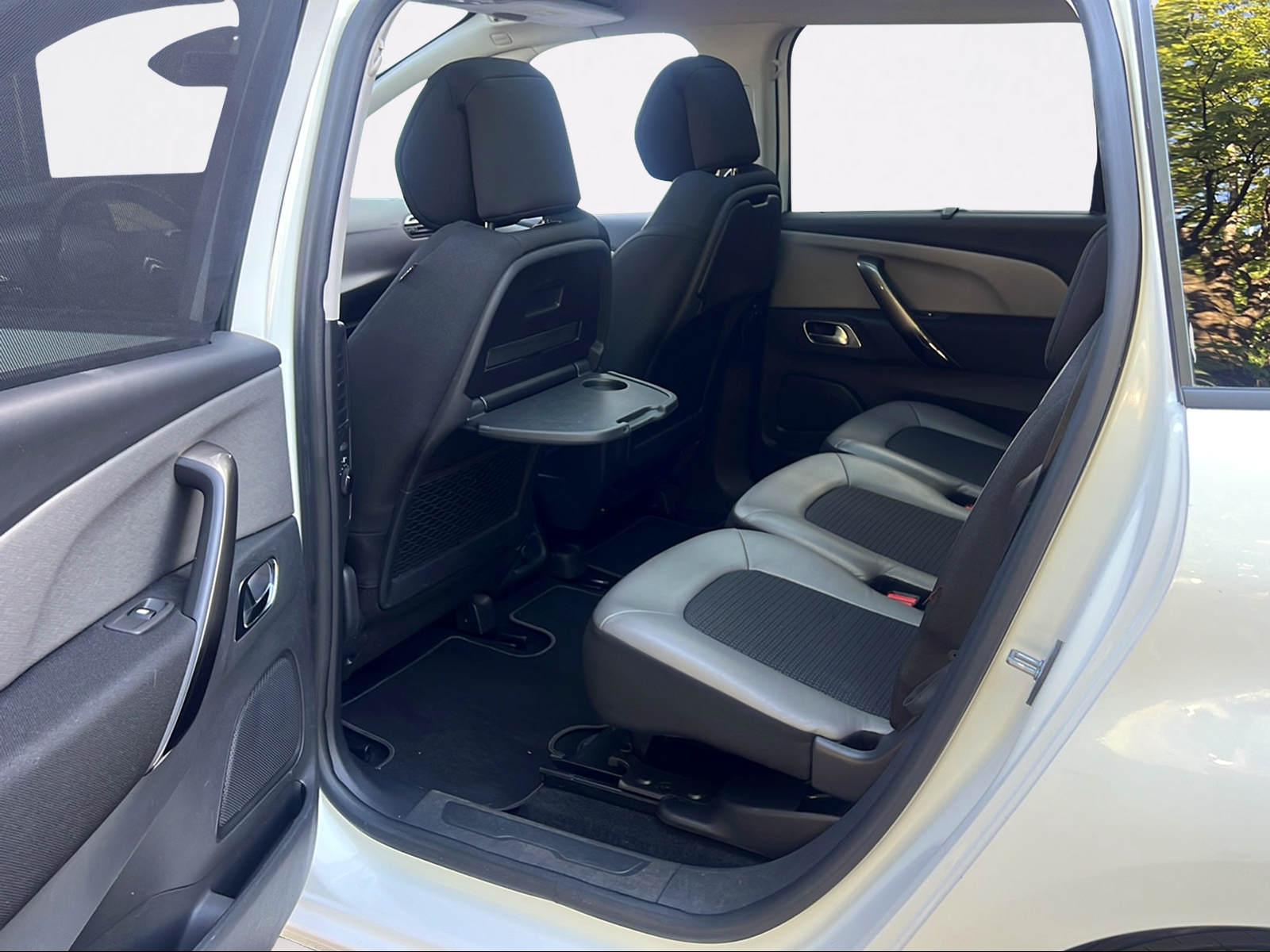 CITROEN Grand C4 Spacetourer 1.5 BlueHDi Feel Edition-image-9
