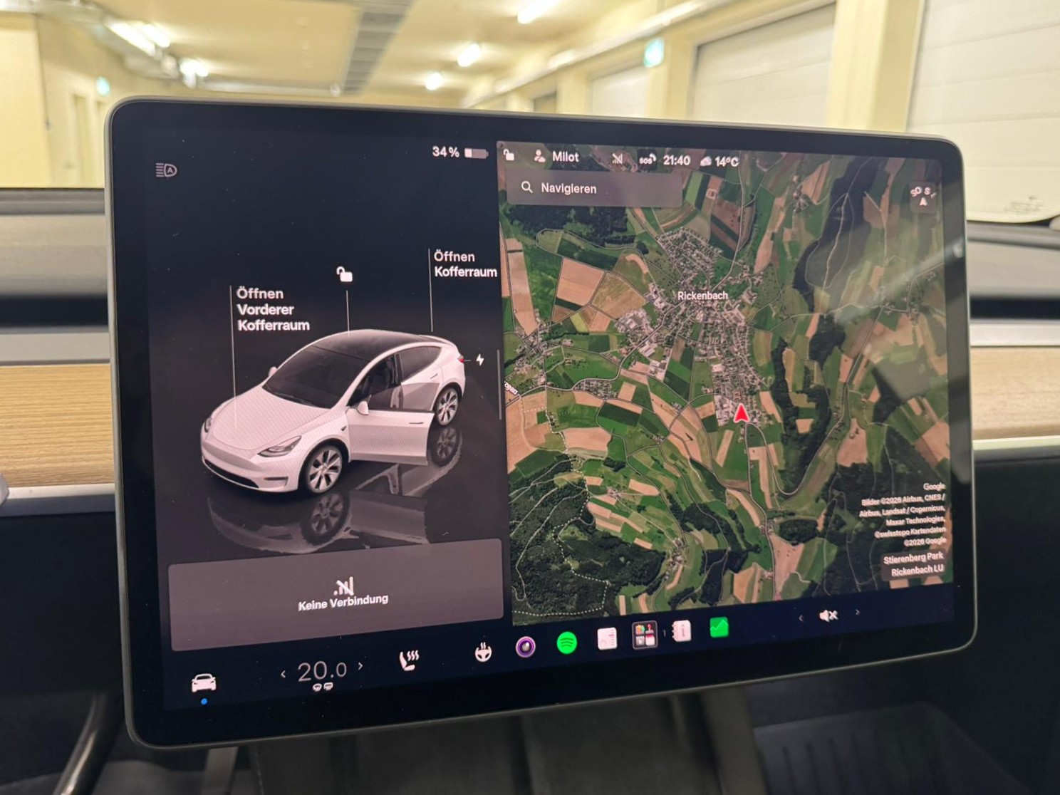 TESLA Model Y RWD / EAP / AHK / Garantie-image-14