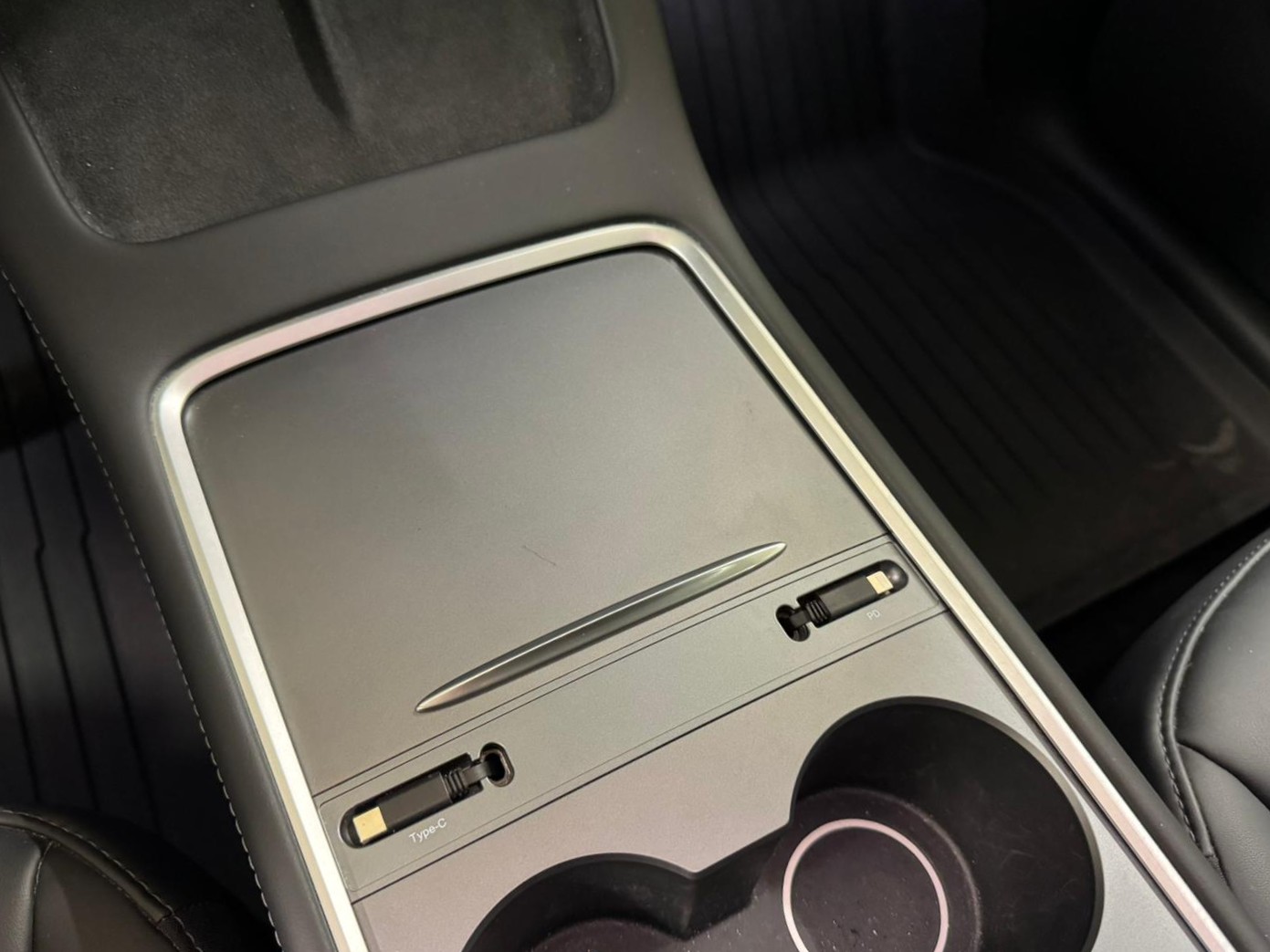 TESLA Model Y RWD / EAP / AHK / Garantie-image-23
