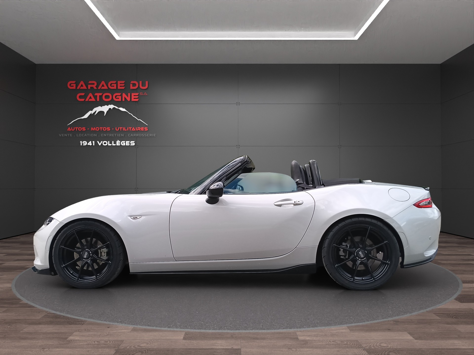 MAZDA MX-5 SKYACTIV-G 160 Ambition-showroom-element-2