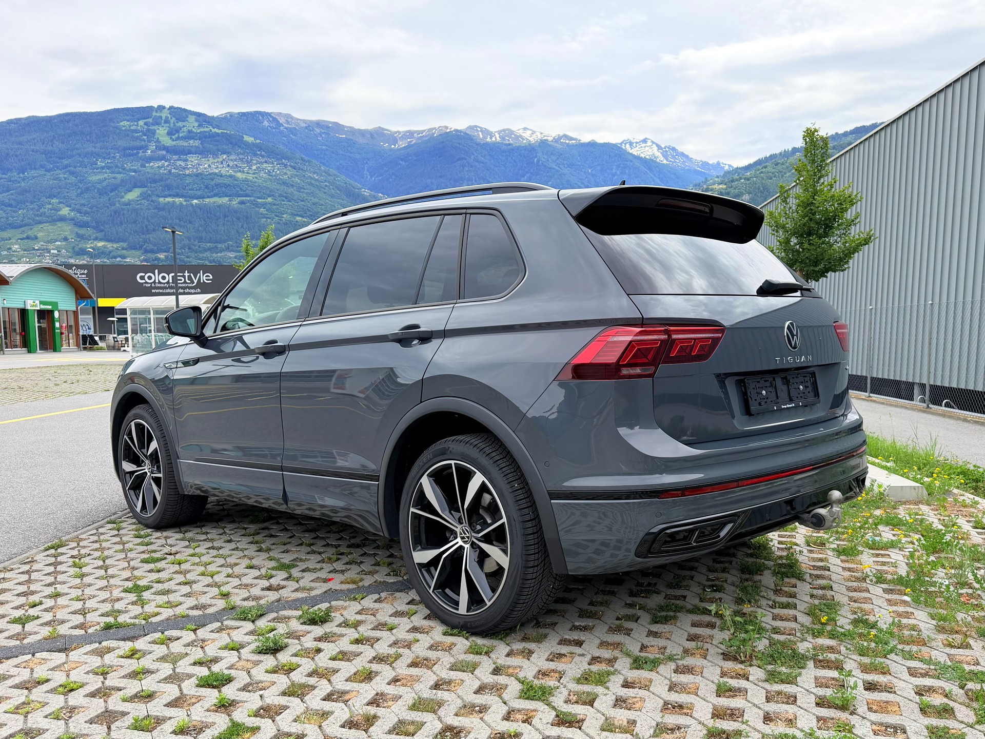 VW 2.0 TSI R-Line DSG-image-2