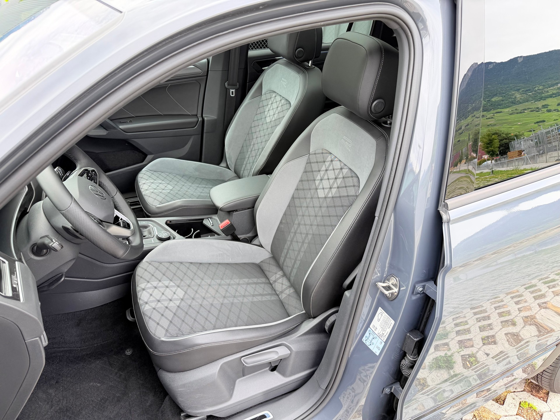 VW 2.0 TSI R-Line DSG-image-8