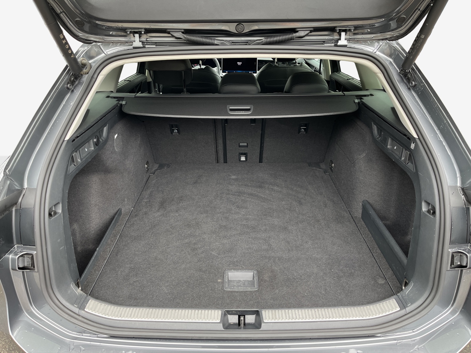 VW Passat Variant 2.0 TDI evo Elegance 4 Motion DSG-image-12