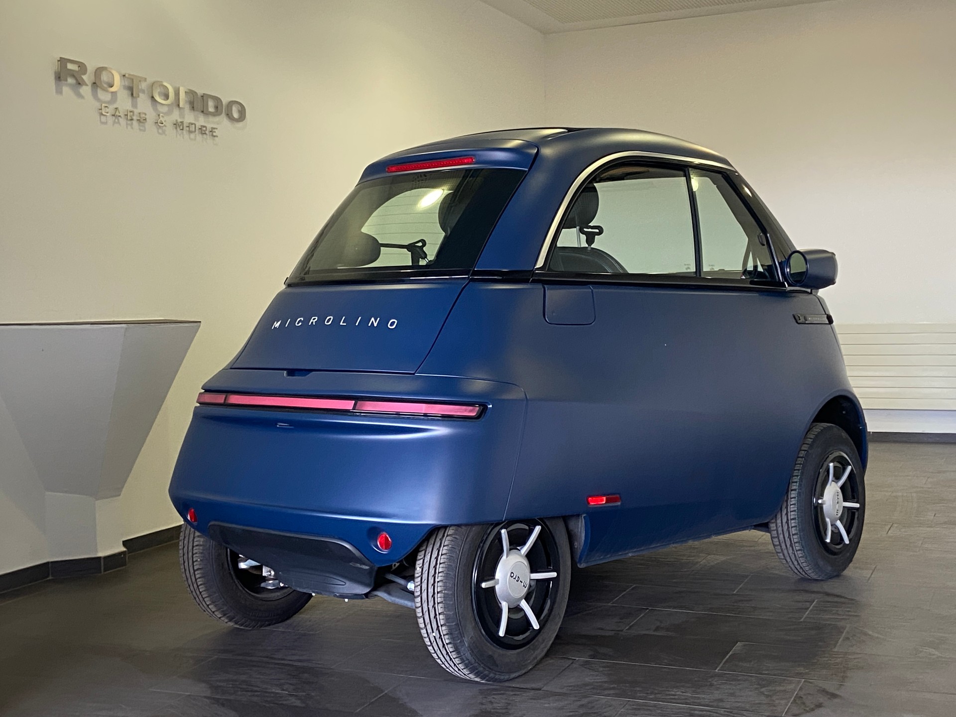 MICRO Competizione Medium Range 10.5 kWh-showroom-element-1