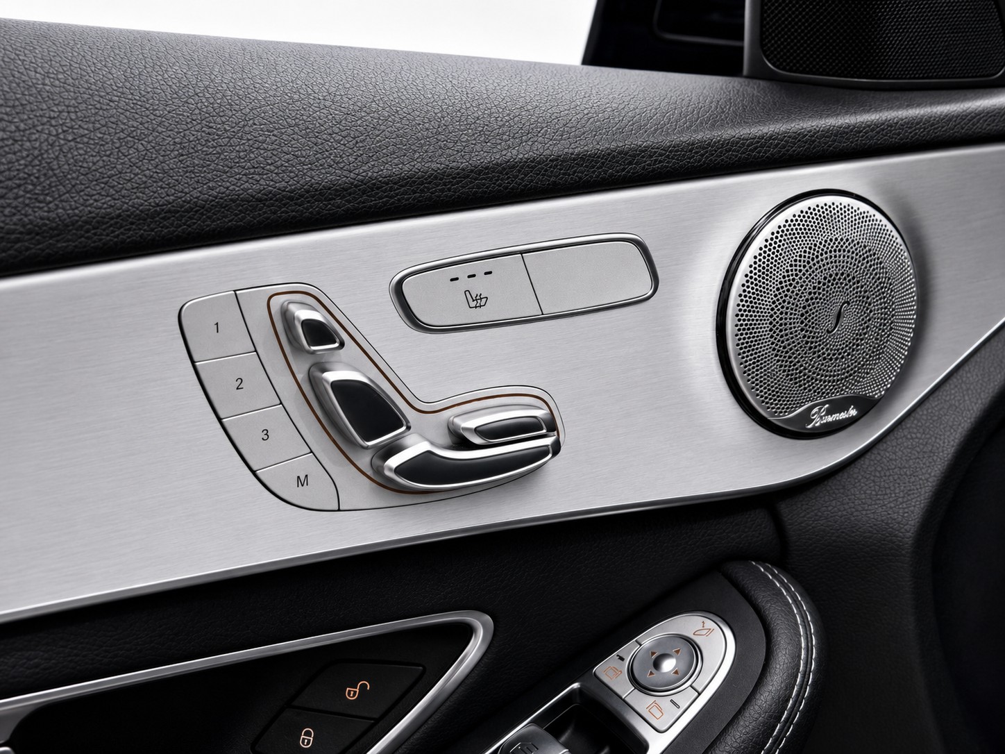 MERCEDES-BENZ C 200 AMG Line 4matic Kombi CH FAHRZEUG-image-17
