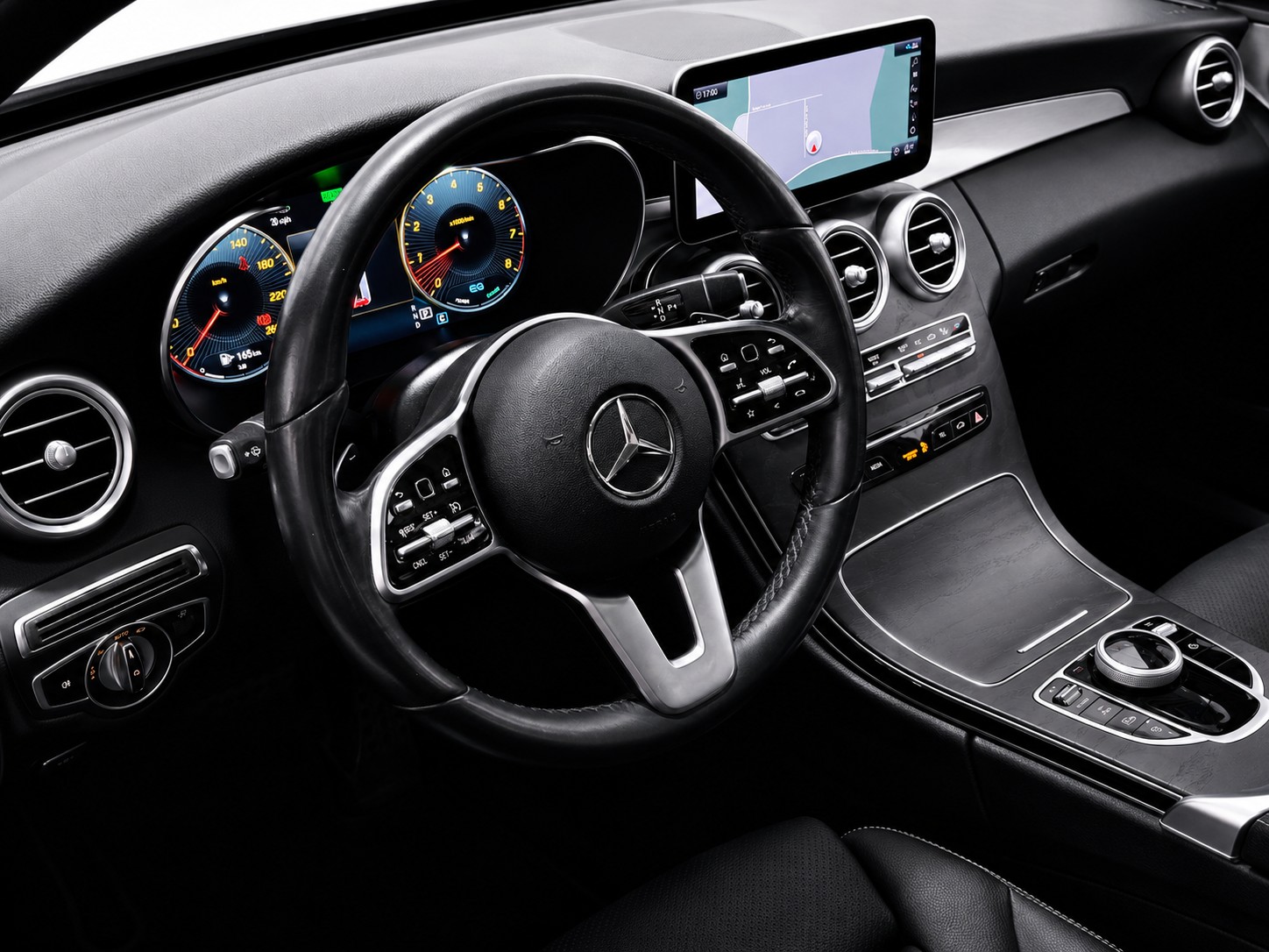 MERCEDES-BENZ C 200 AMG Line 4matic Kombi CH FAHRZEUG-image-13
