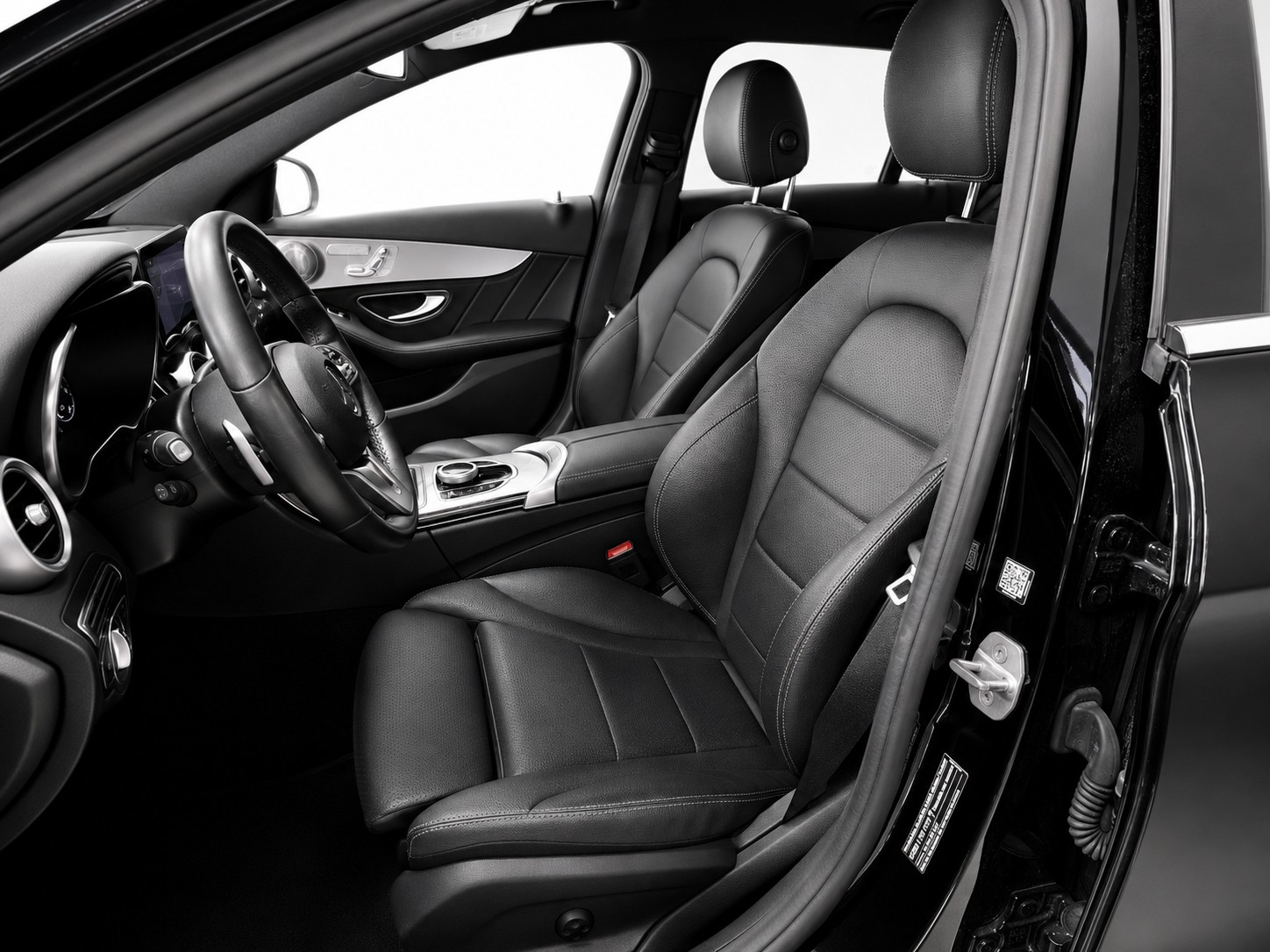 MERCEDES-BENZ C 200 AMG Line 4matic Kombi CH FAHRZEUG-image-6