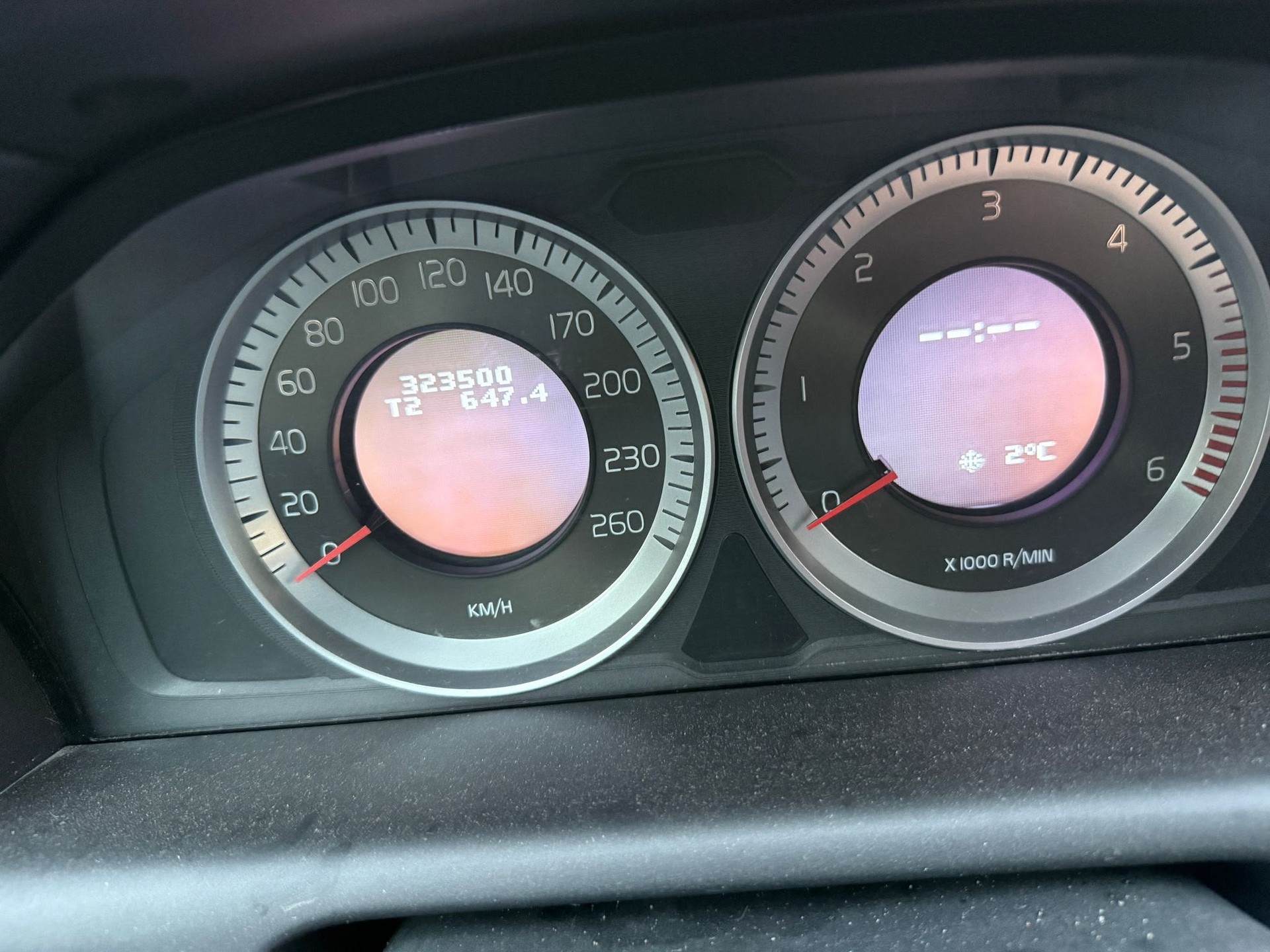VOLVO XC60 D5 AWD Summum Geartronic-image-10