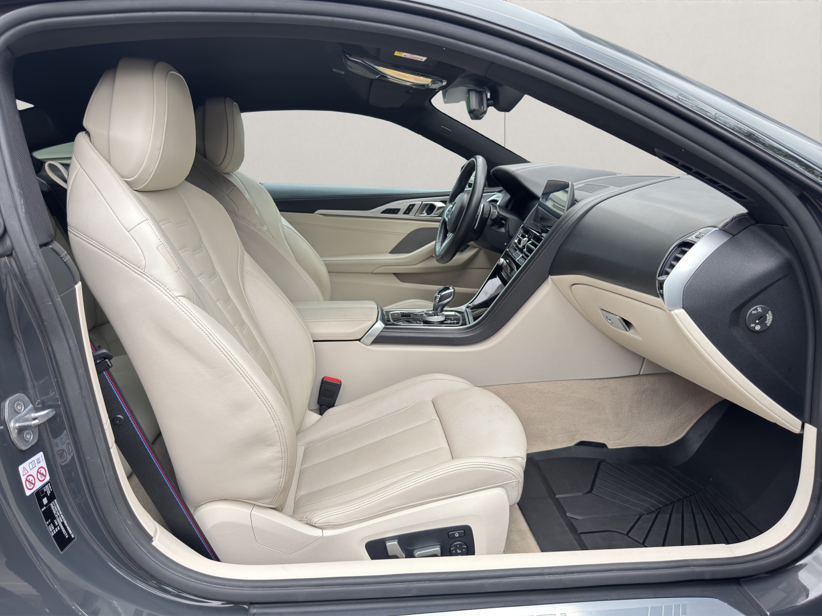 BMW M850i xDrive Steptronic-image-11
