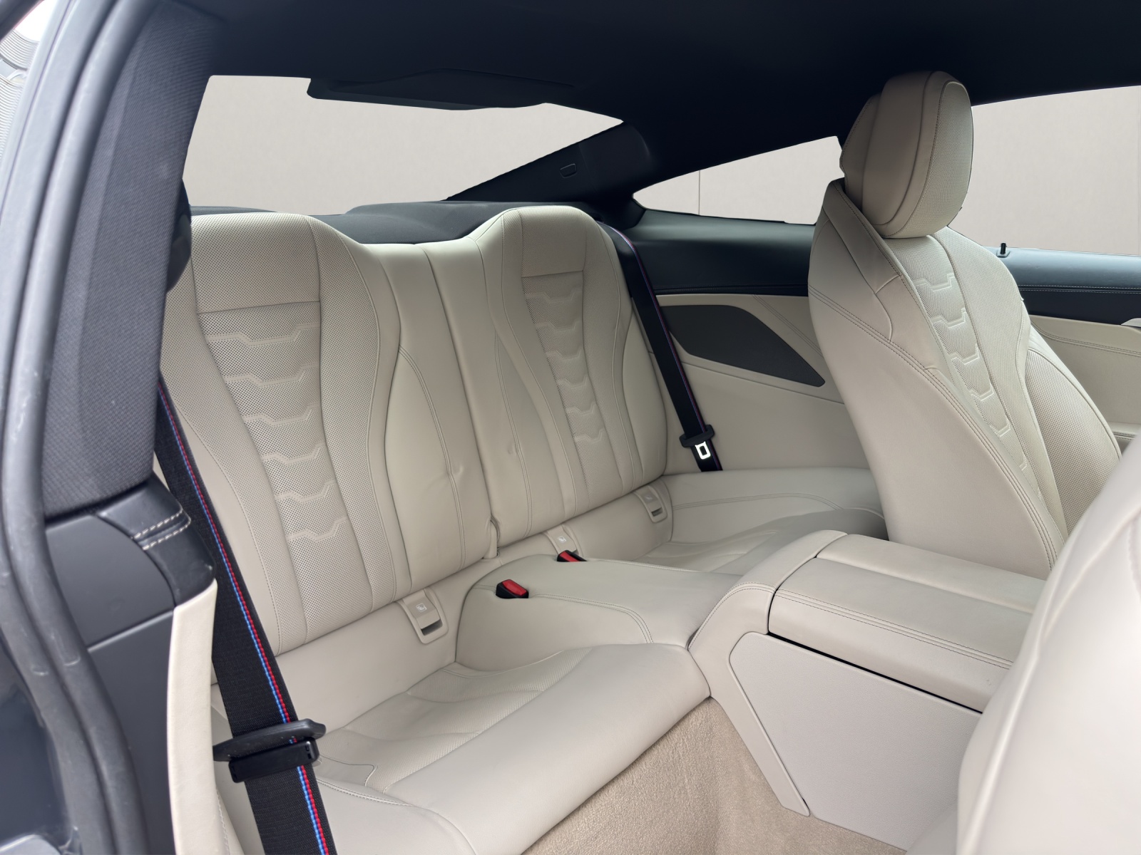 BMW M850i xDrive Steptronic-image-13
