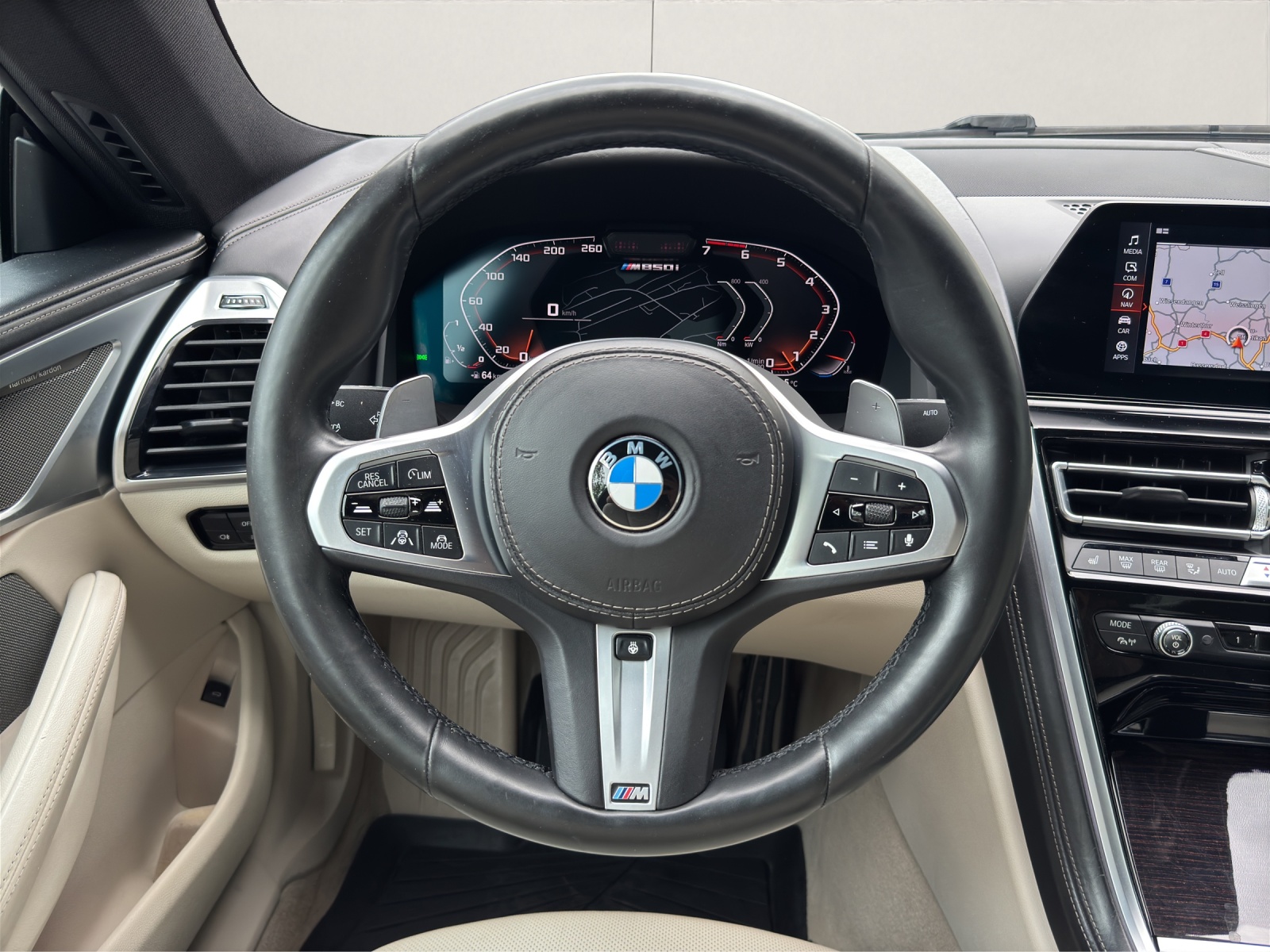 BMW M850i xDrive Steptronic-image-10