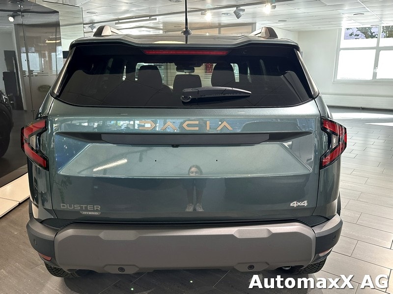 DACIA Duster 1.2 Hybrid Extreme 4WD-image-4