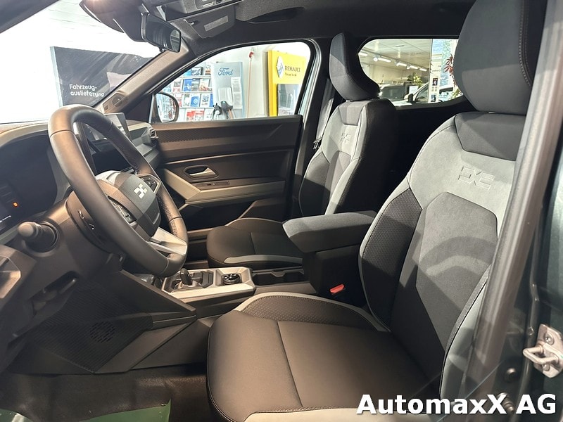 DACIA Duster 1.2 Hybrid Extreme 4WD-image-8