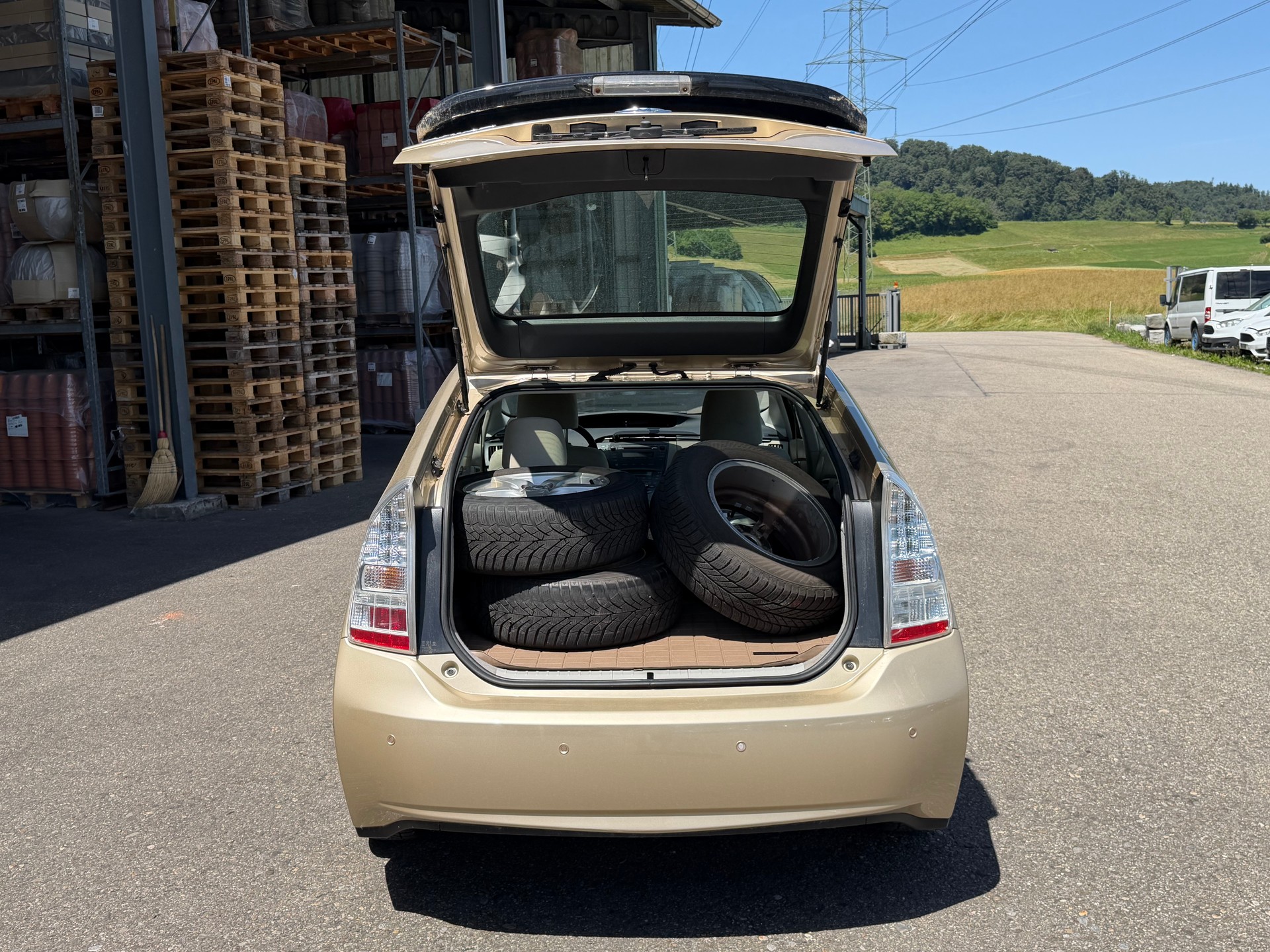 TOYOTA Prius 1.8 16V Hybrid-image-12