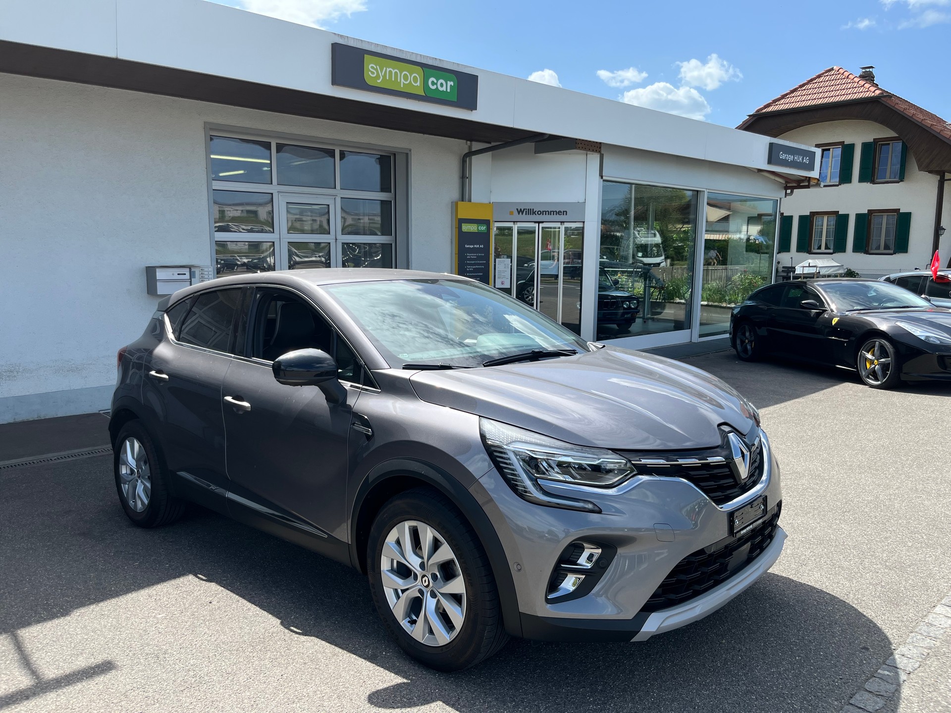 RENAULT Captur 1.3 TCe Techno EDC-image-0