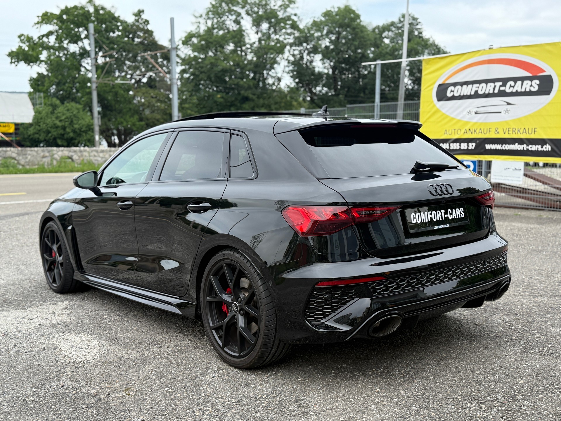 AUDI RS3 Sportback 2.5 TSI quattro S-tronic-image-4