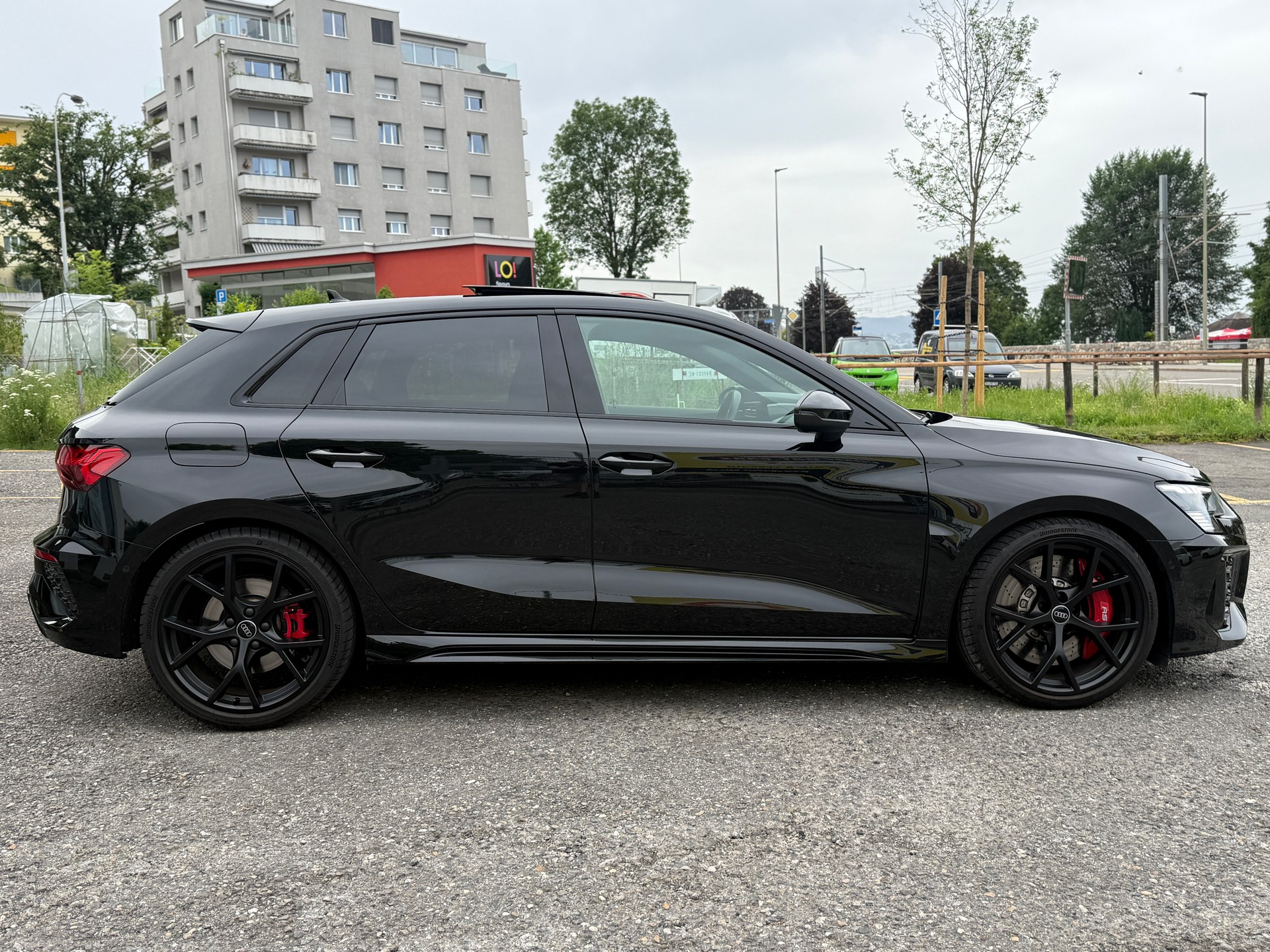 AUDI RS3 Sportback 2.5 TSI quattro S-tronic-image-6
