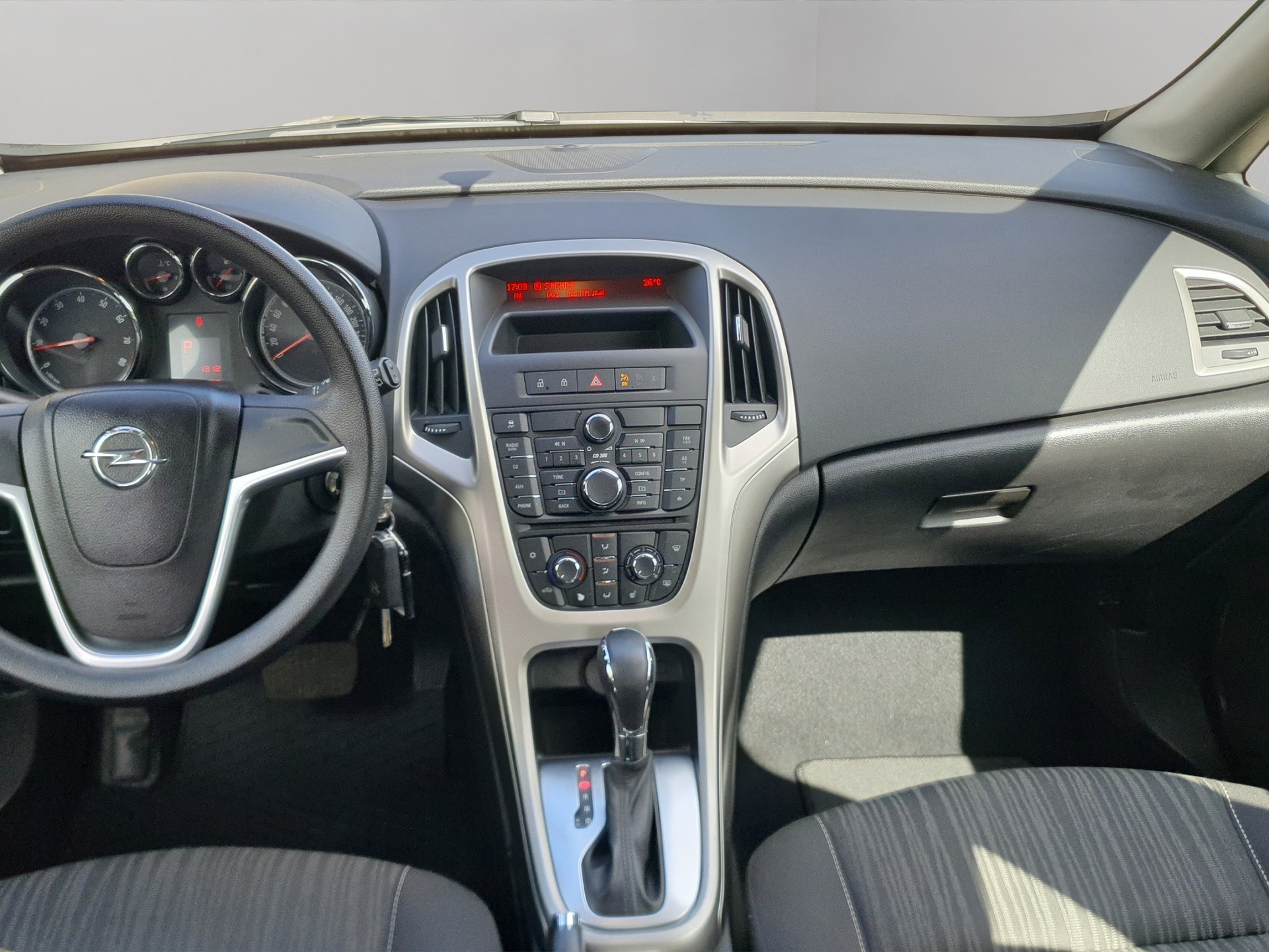 OPEL Astra 1.4i 16V Turbo-image-12