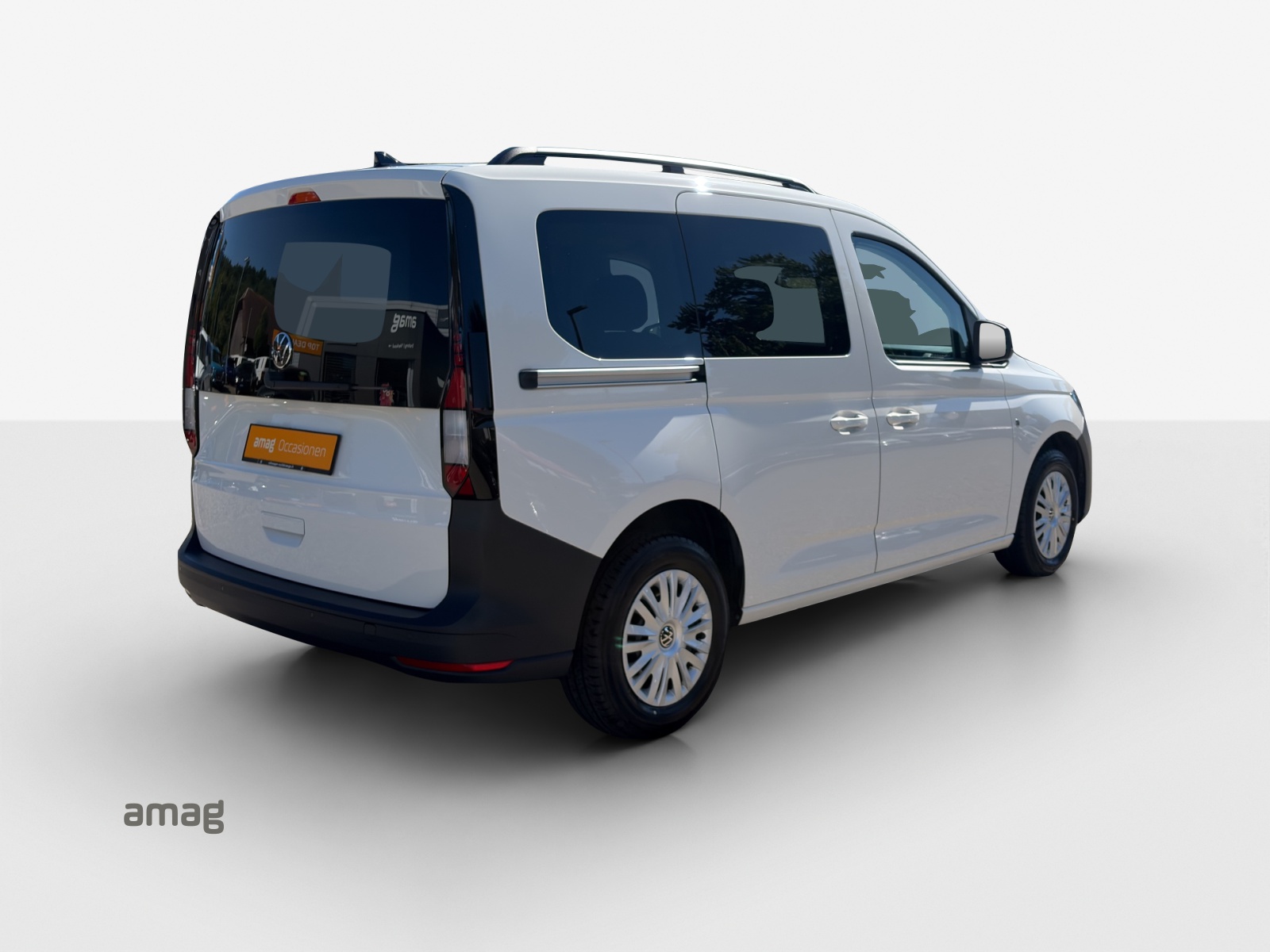 VW Caddy 2.0 TDI-image-4