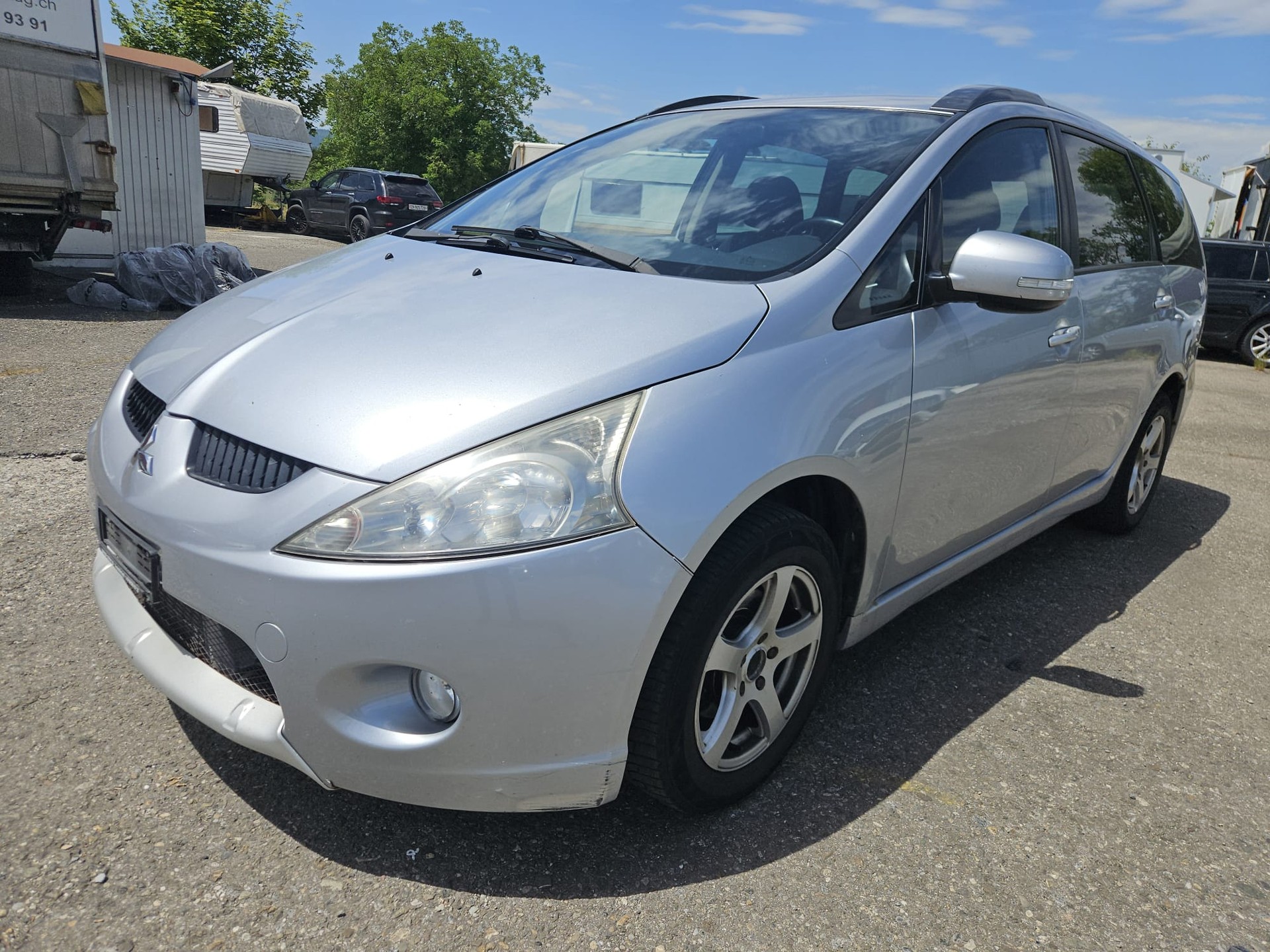 MITSUBISHI Grandis 2.0 16V DID Swiss Edition-image-0