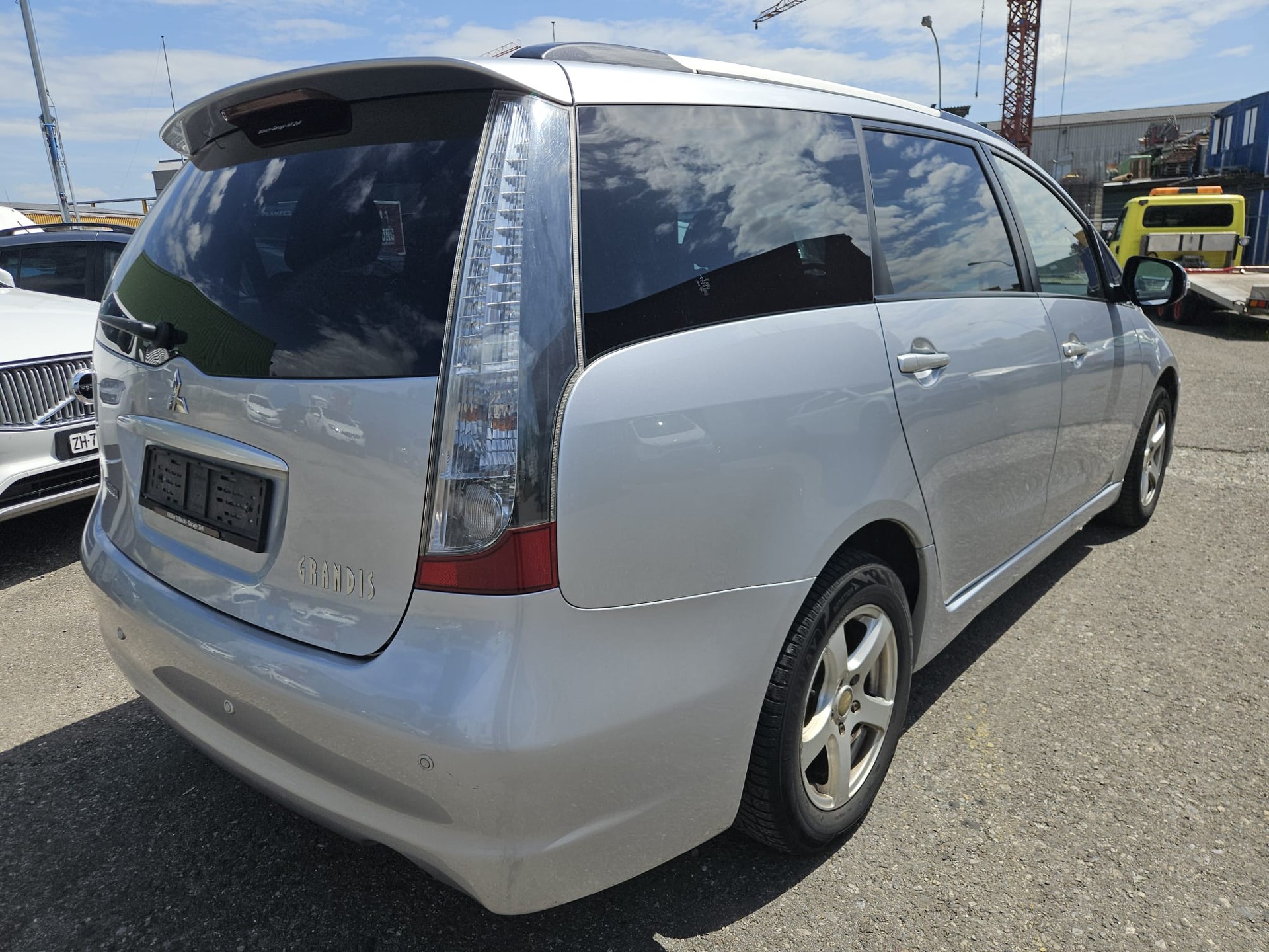 MITSUBISHI Grandis 2.0 16V DID Swiss Edition-image-3