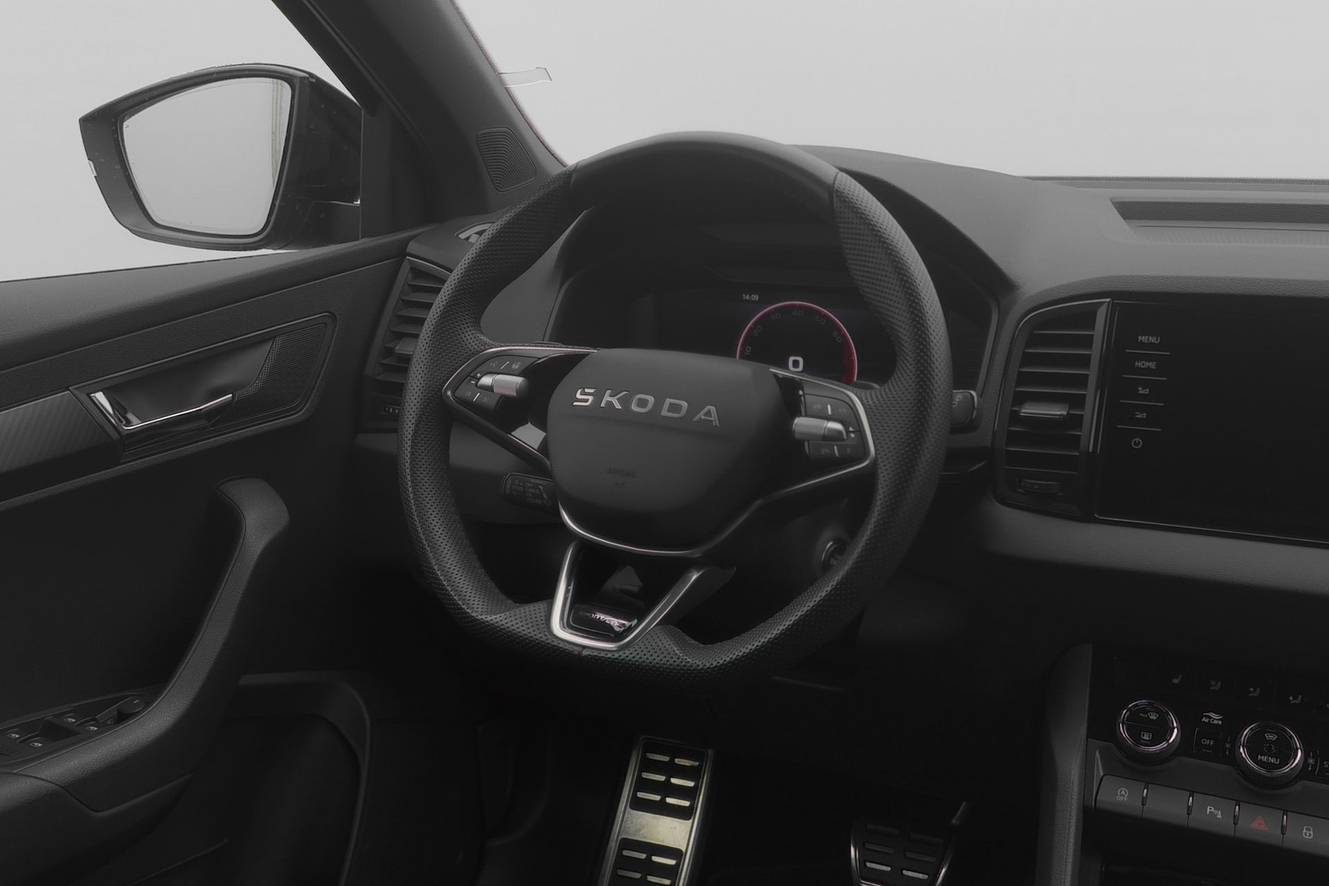 SKODA Karoq 2.0 TSI SportLine 4x4 DSG-image-4