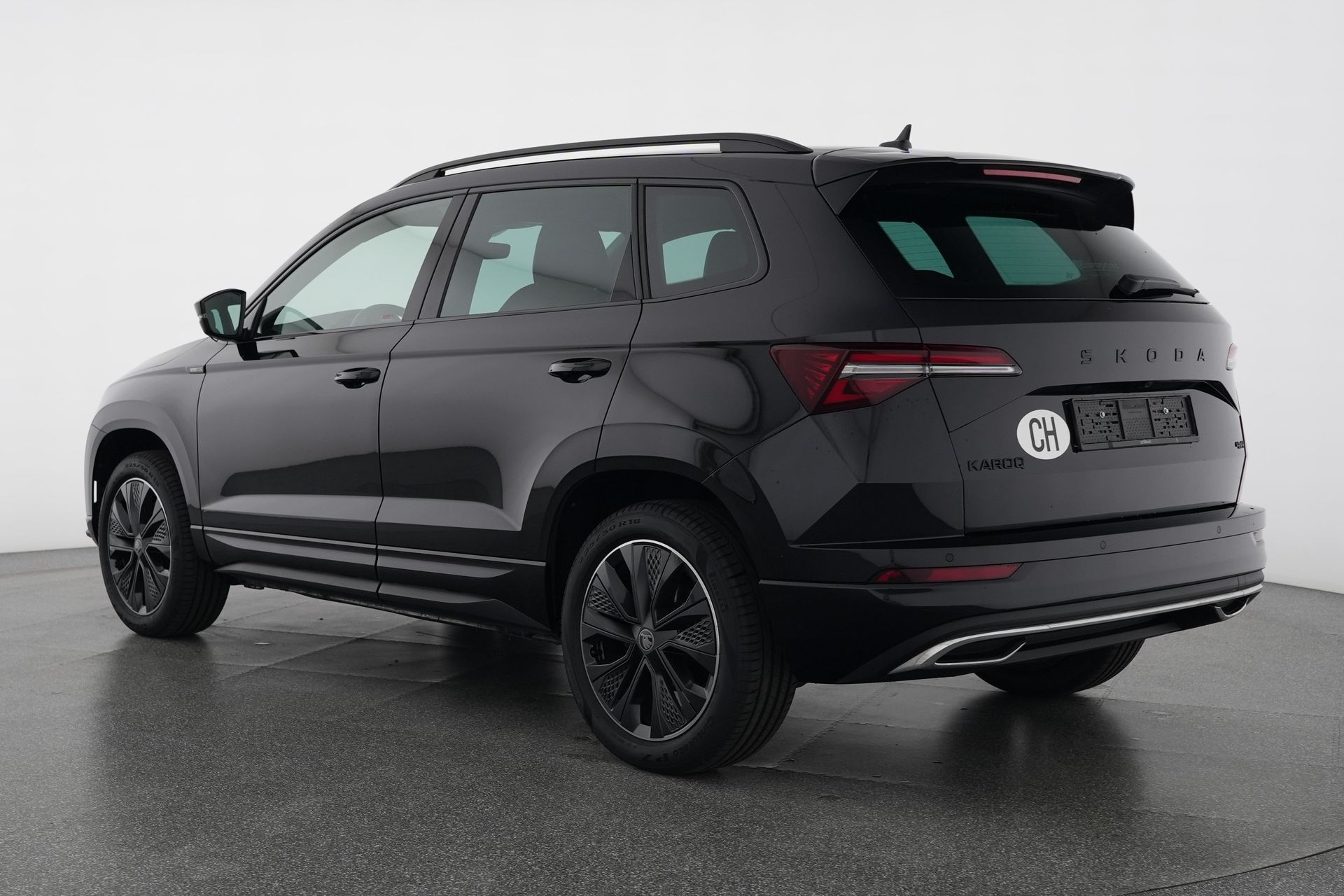 SKODA Karoq 2.0 TSI SportLine 4x4 DSG-image-3