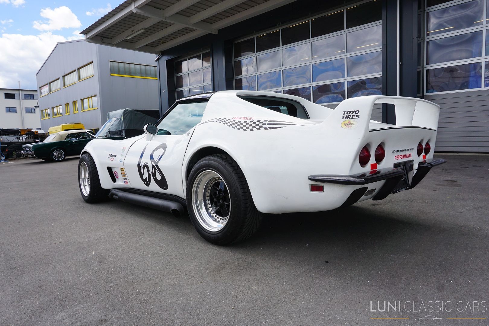 CHEVROLET Corvette C3 Custom-image-3