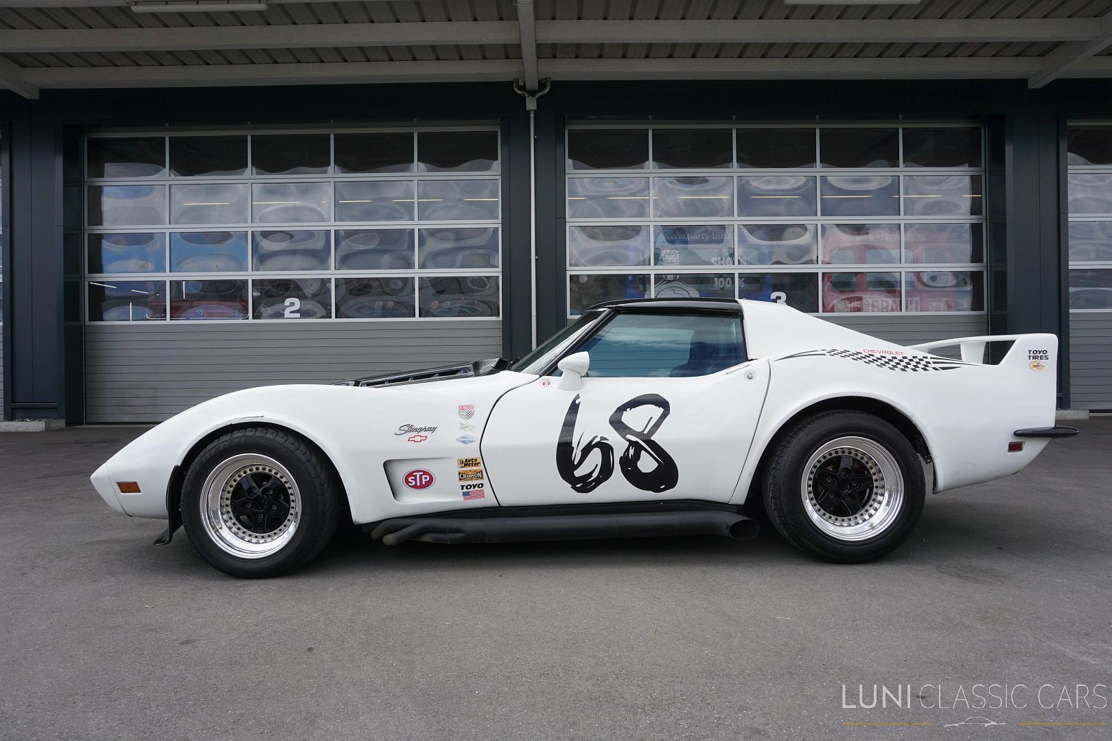 CHEVROLET Corvette C3 Custom-image-2