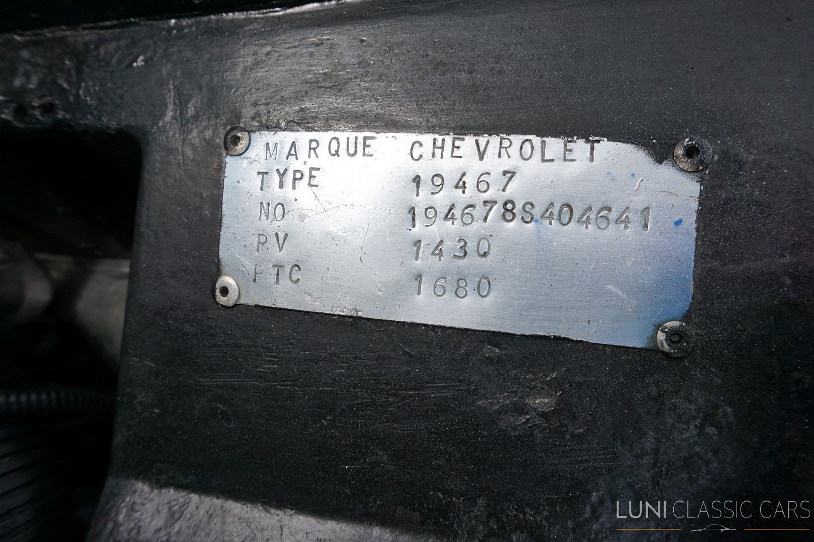 CHEVROLET Corvette C3 Custom-image-24