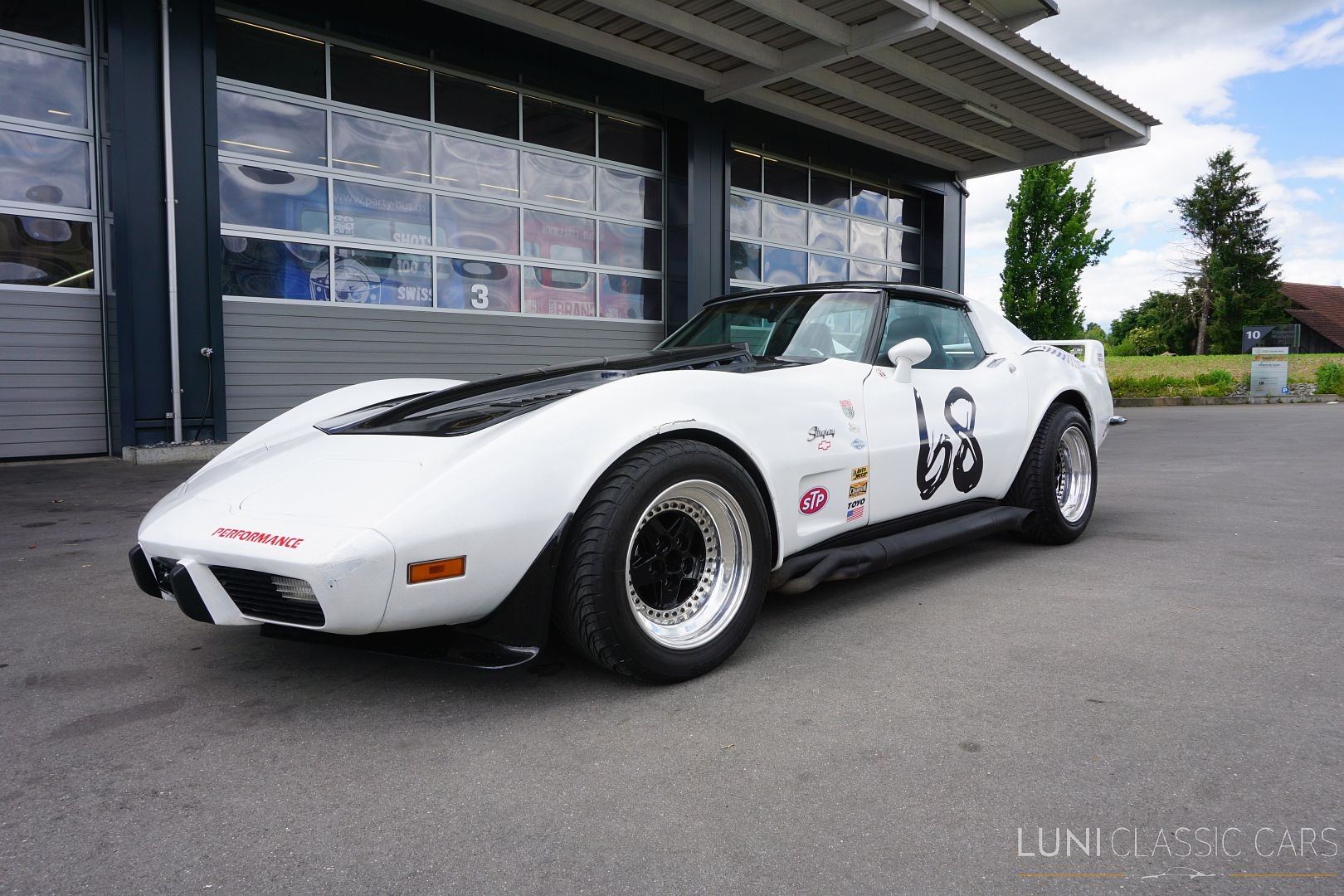 CHEVROLET Corvette C3 Custom-image-1
