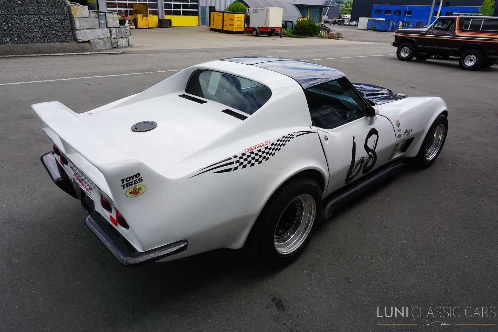 CHEVROLET Corvette C3 Custom-image-5