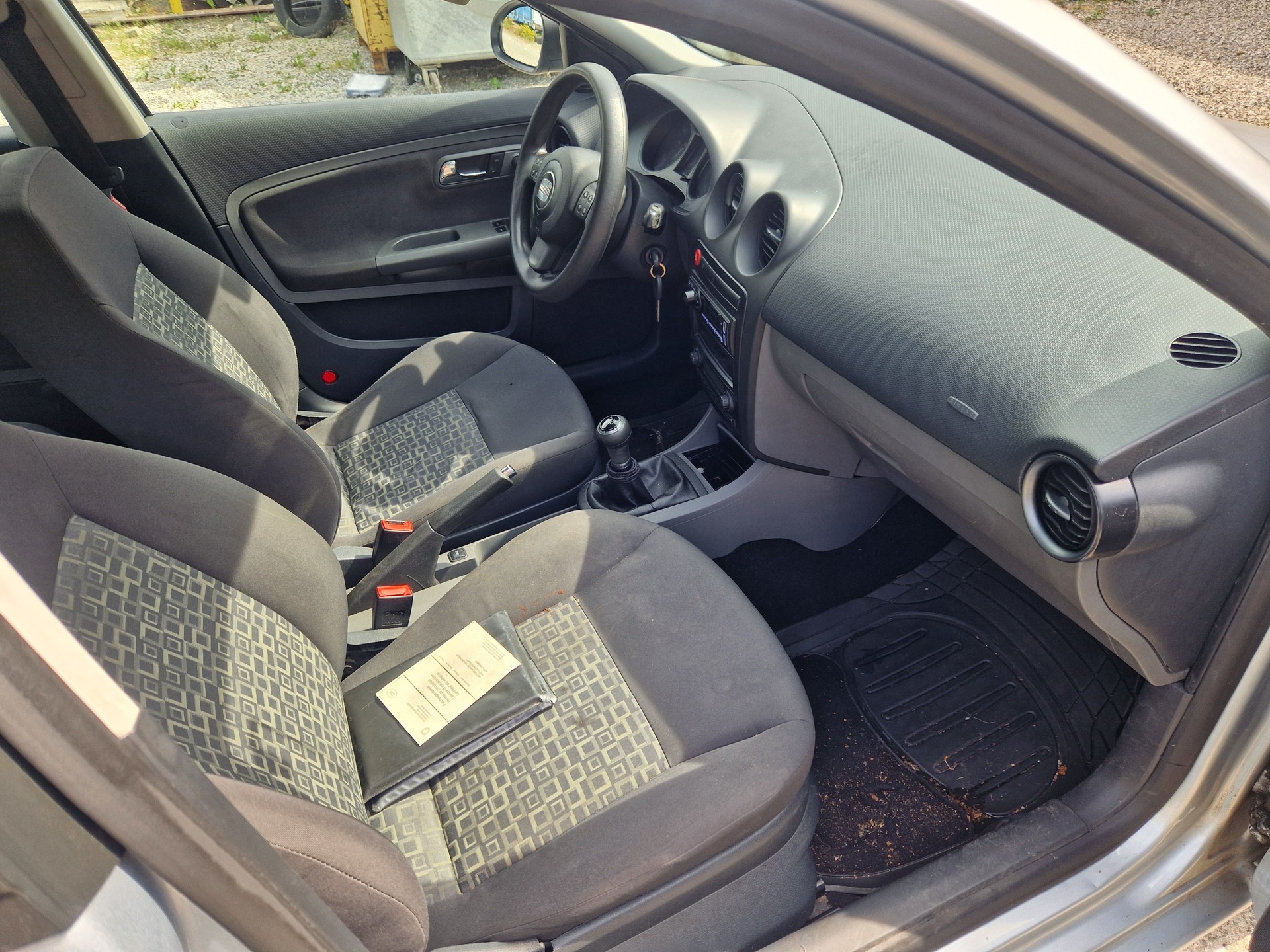 SEAT Ibiza 1.6 16V Sport-image-10