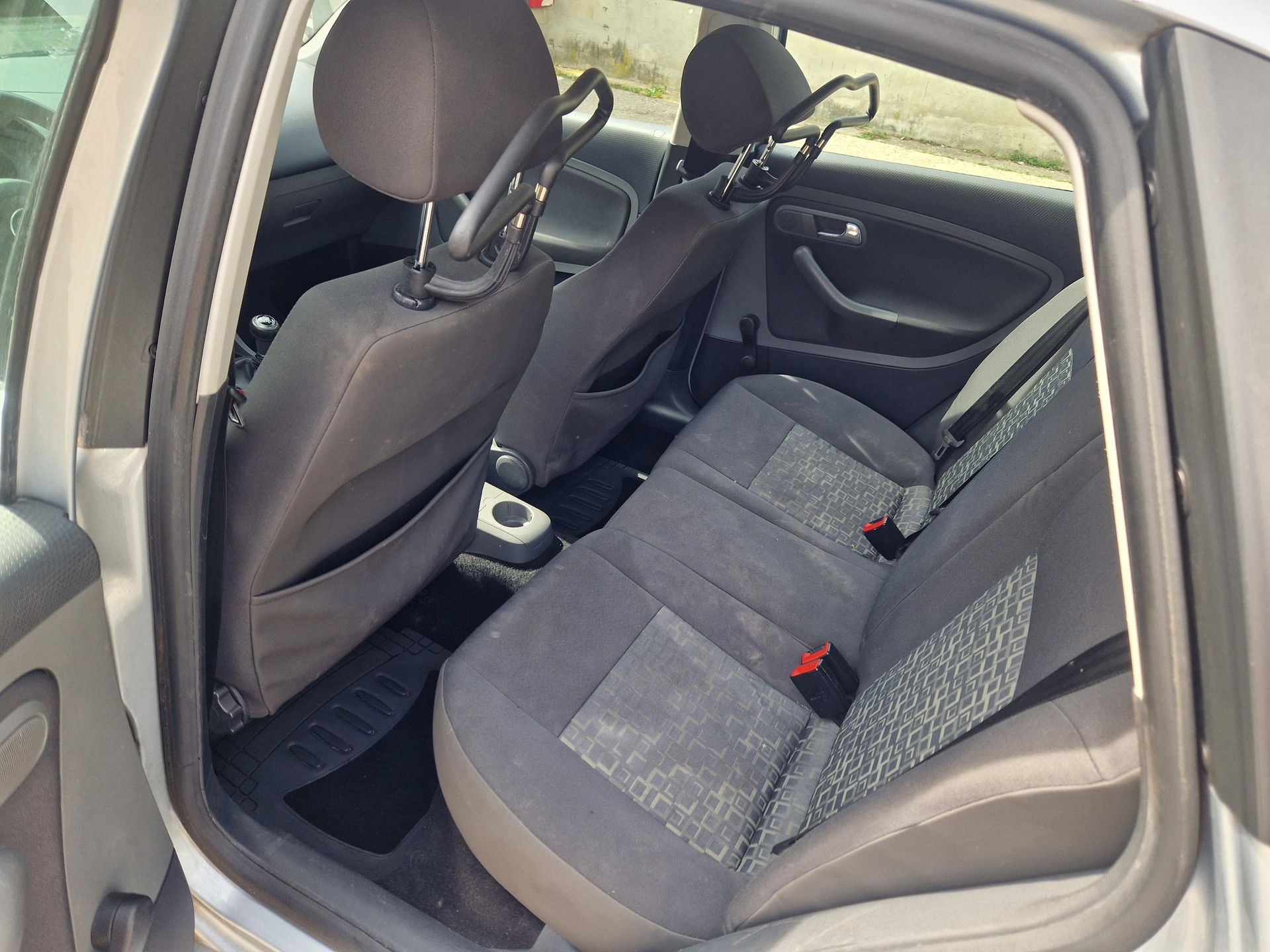 SEAT Ibiza 1.6 16V Sport-image-9