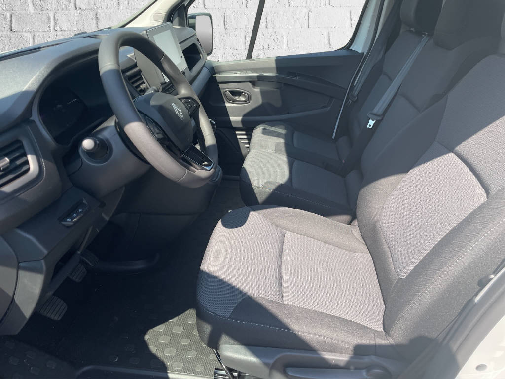 RENAULT Trafic Kaw. 3.0 t L1 H1 2.0 dCi Blue 130 Advance-image-5