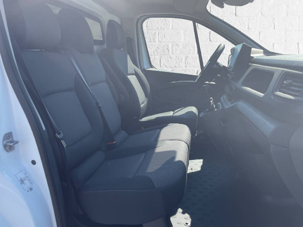 RENAULT Trafic Kaw. 3.0 t L1 H1 2.0 dCi Blue 130 Advance-image-10