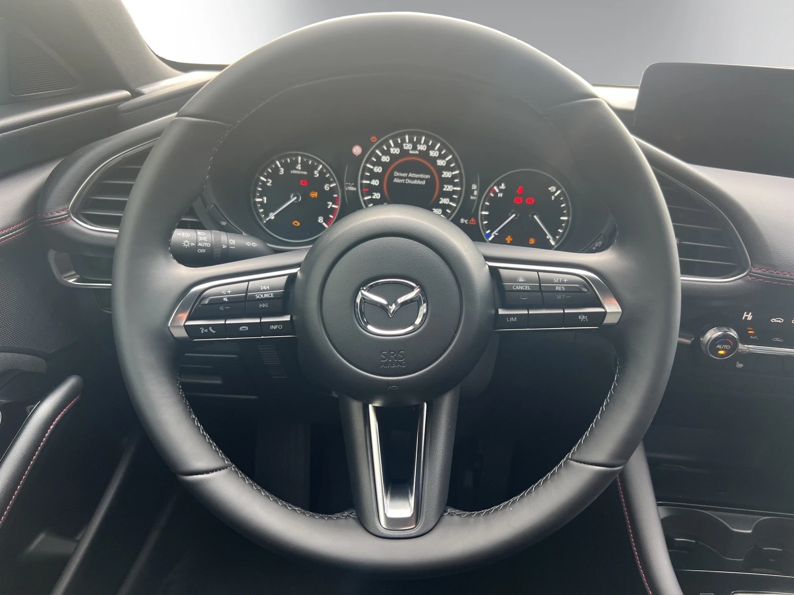 MAZDA 3 Hatchback SKYACTIV-X M Hybrid 186 Homura Automat-image-10