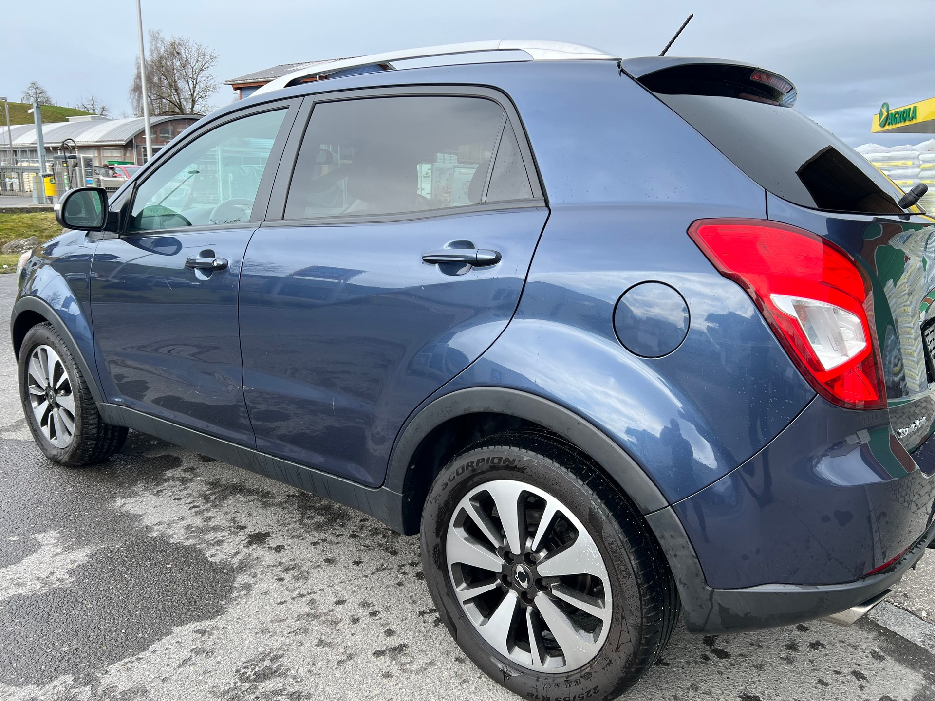 KGM-SsangYong Korando 2.0 e-XDI Quartz 4WD Automatic-image-2