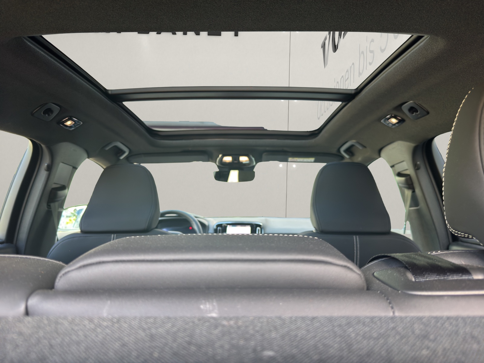 VOLVO EX40 Twin Ultra AWD-image-7