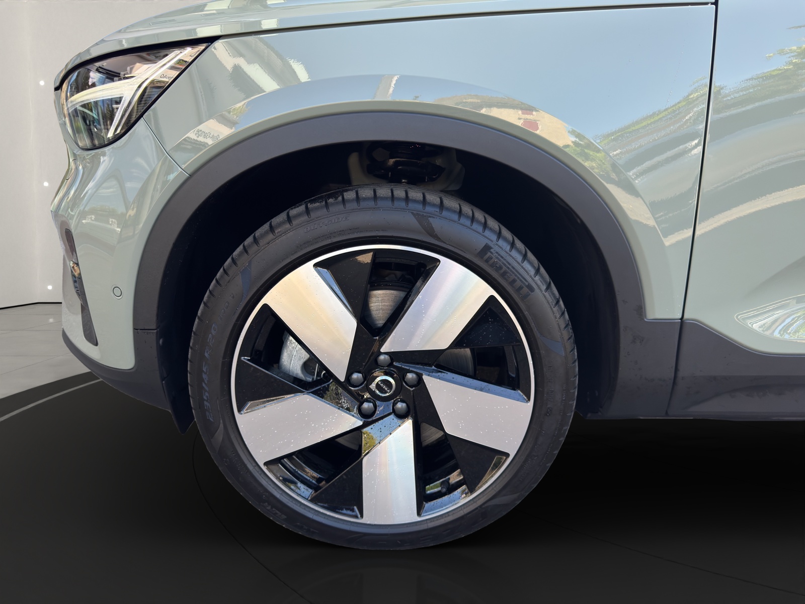 VOLVO EX40 Twin Ultra AWD-image-8