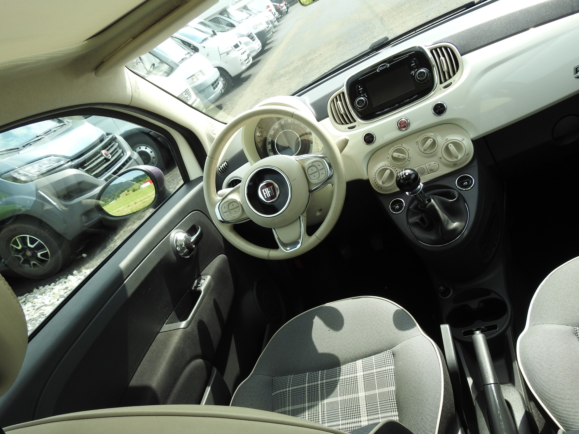 FIAT 500 0.9 Twinair Turbo Ron Arad Edition-image-17