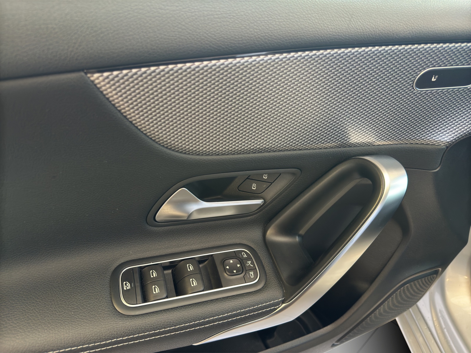 Image MERCEDES-BENZ A-180 A 180 Progressive