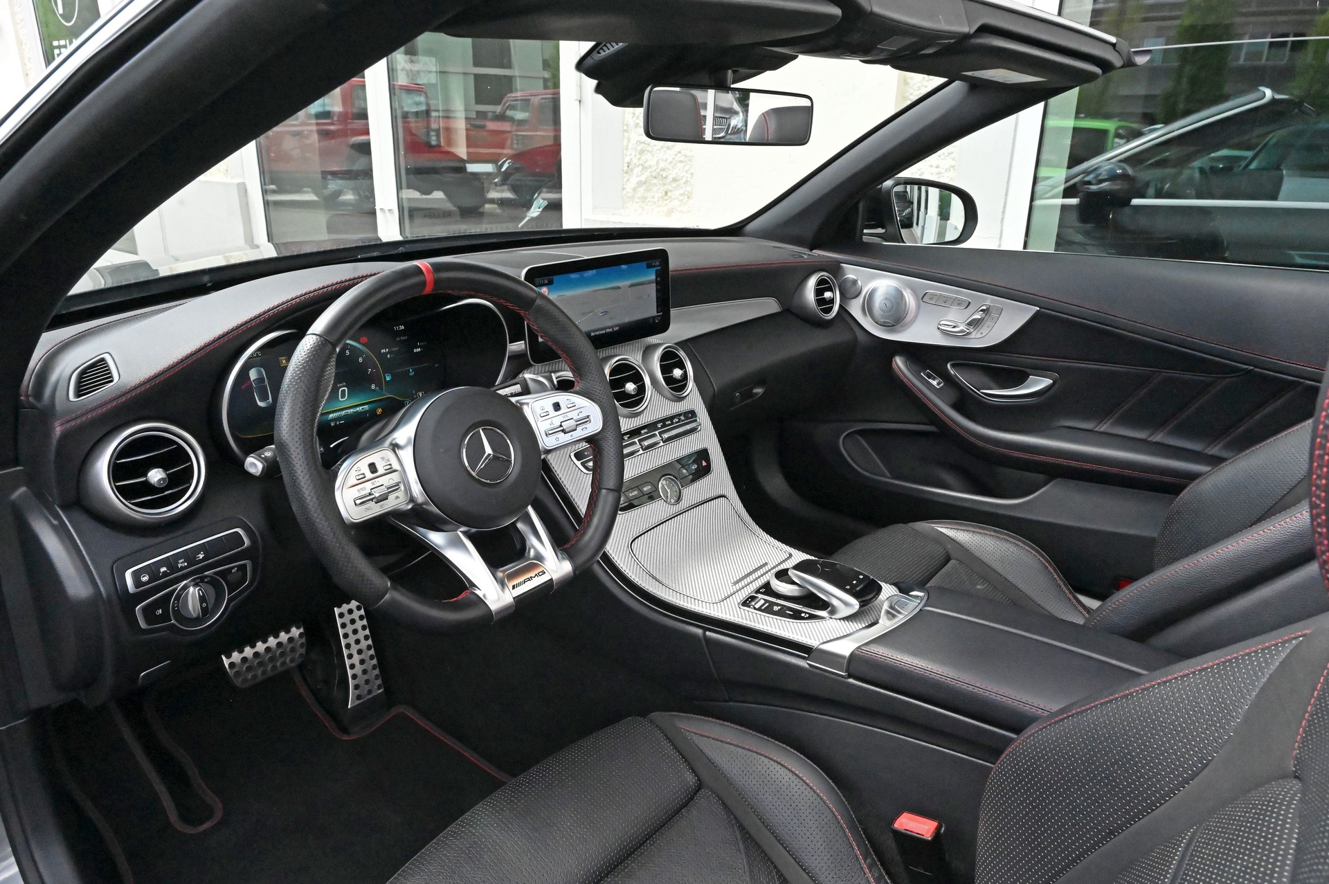 MERCEDES-BENZ C 43 Cabriolet AMG 4Matic 9G-Tronic-image-8