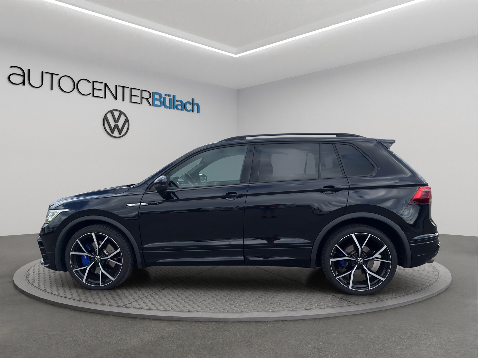 VW Tiguan 2.0TSI R 4Motion DSG-image-7
