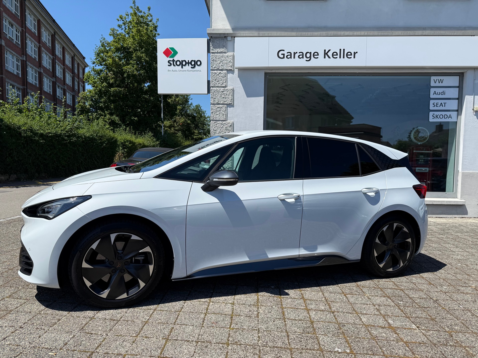 CUPRA Born 59 kWh e-Boost-image-2