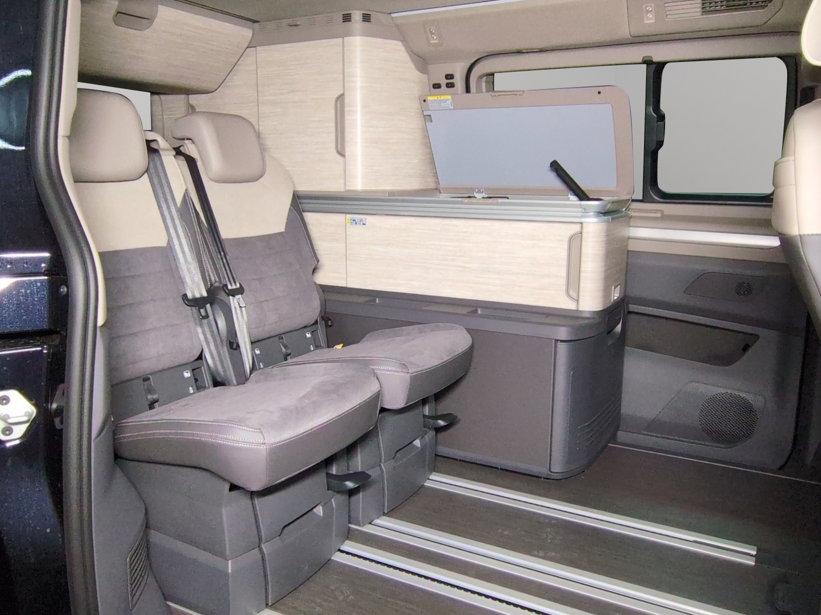 VW California eHybrid Ocean Liberty 4Motion-image-8