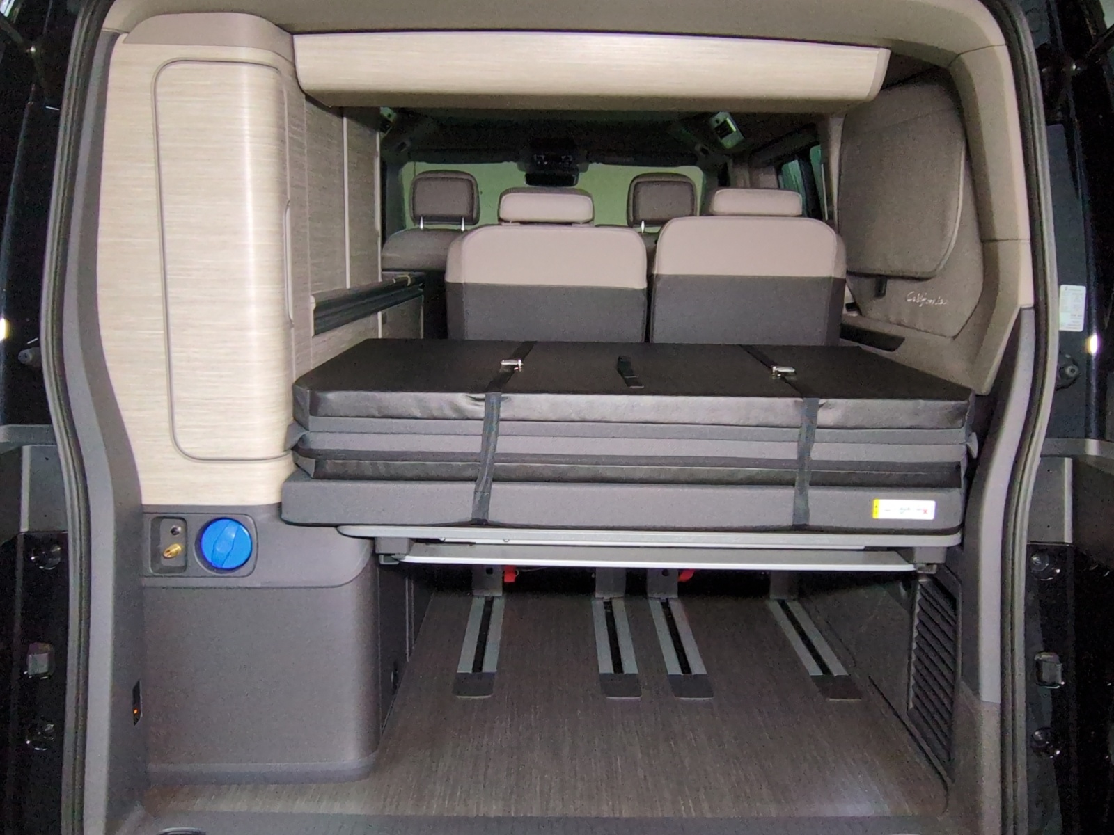 VW California eHybrid Ocean Liberty 4Motion-image-9